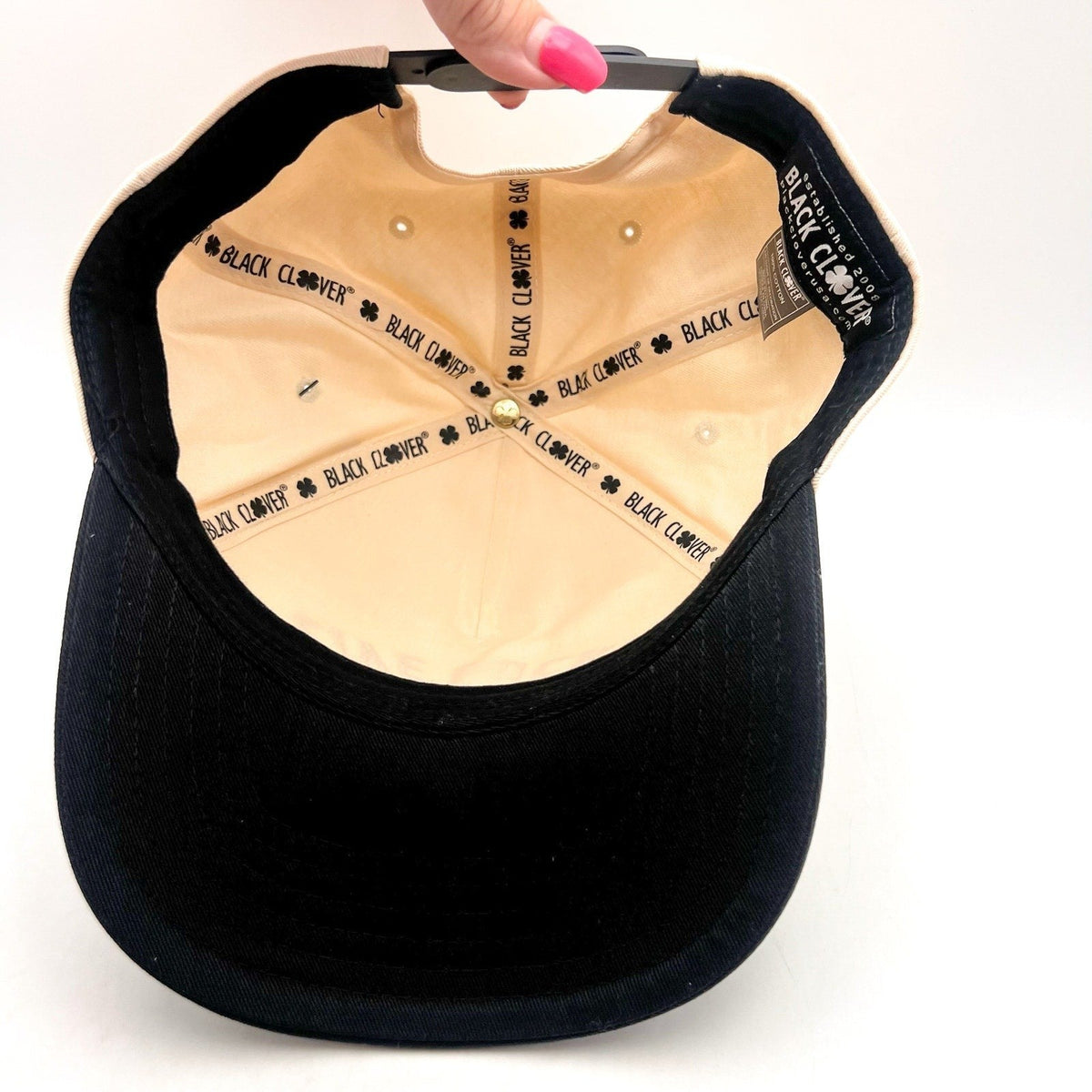 BLACK CLOVER Upside Down Live Lucky Luck 1 Snapback Hat OS Cream Black NWT