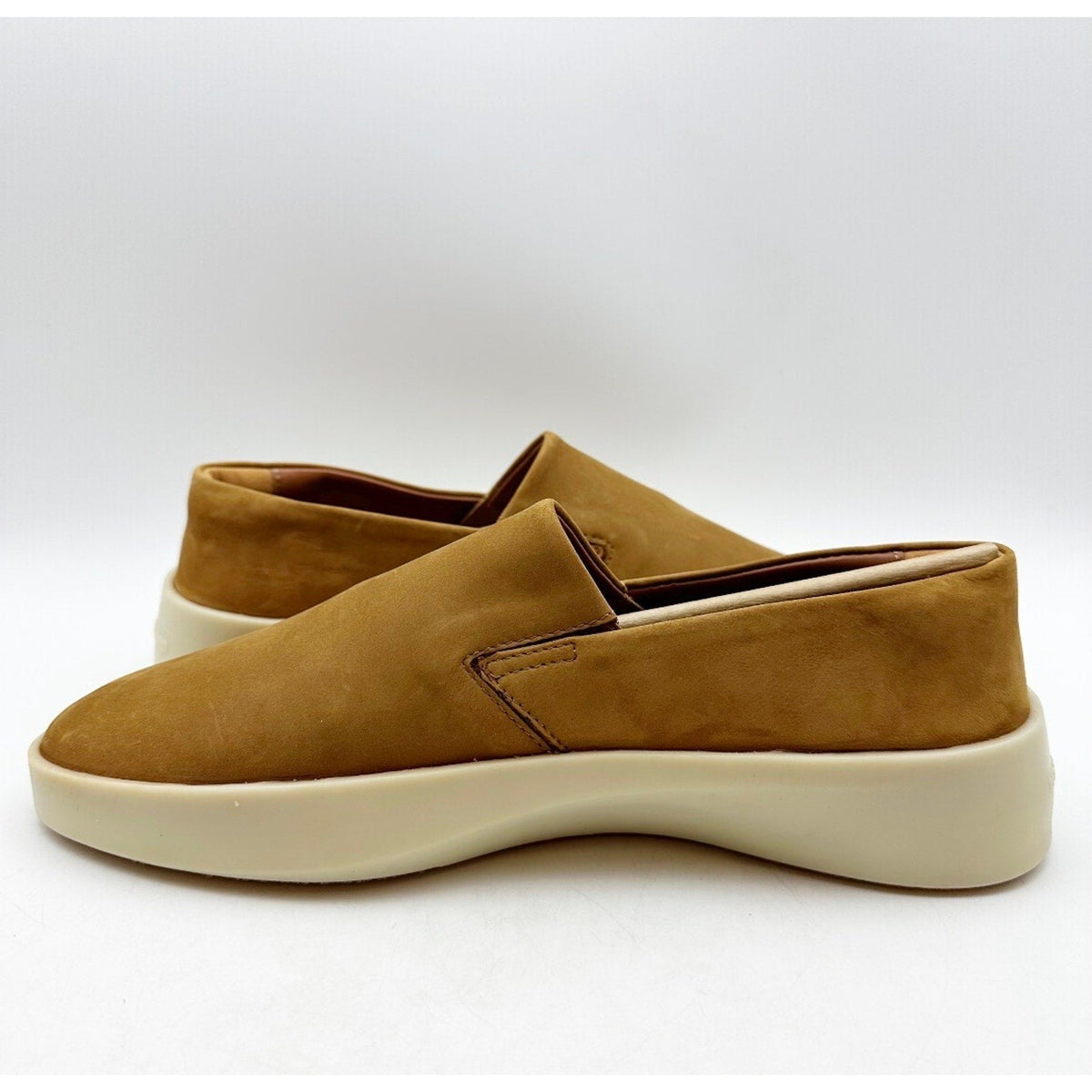 Wolf & Shepherd Women Cruise Slip On Shoes Size 6 Brown Sandstorm Vanilla NIB