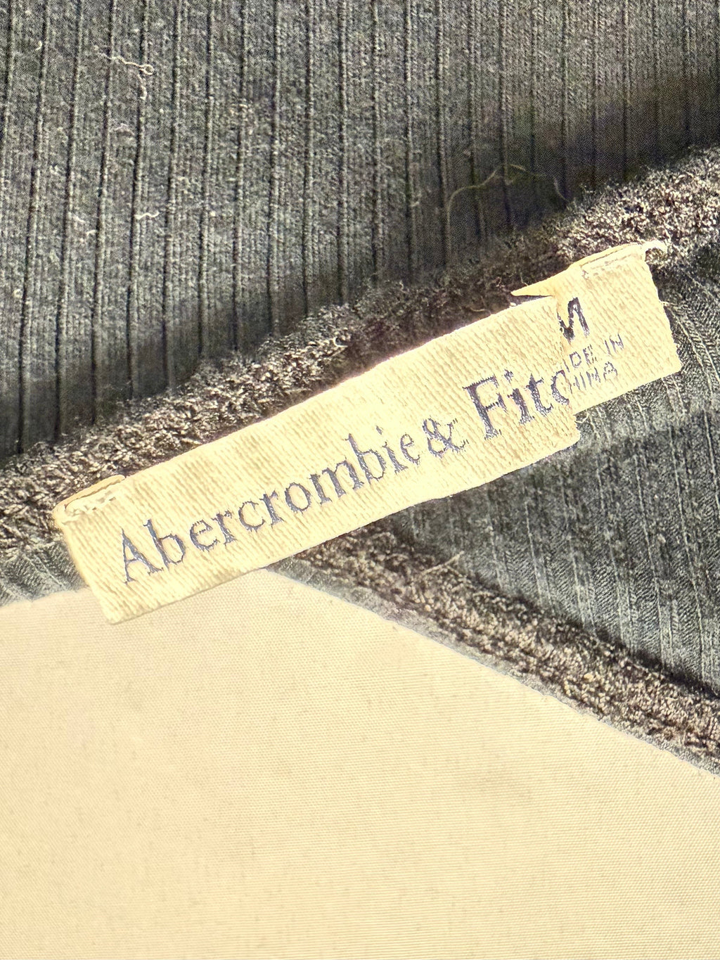 Abercrombie Puffed Sleeve Longsleeve (M)