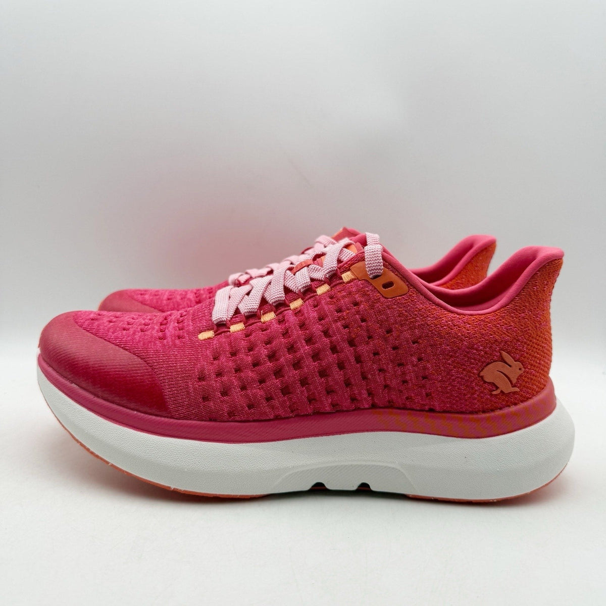 Rabbit Womens Dream Chaser Running Shoes Size 8.5 Pink Red Athletic Sneakers NIB