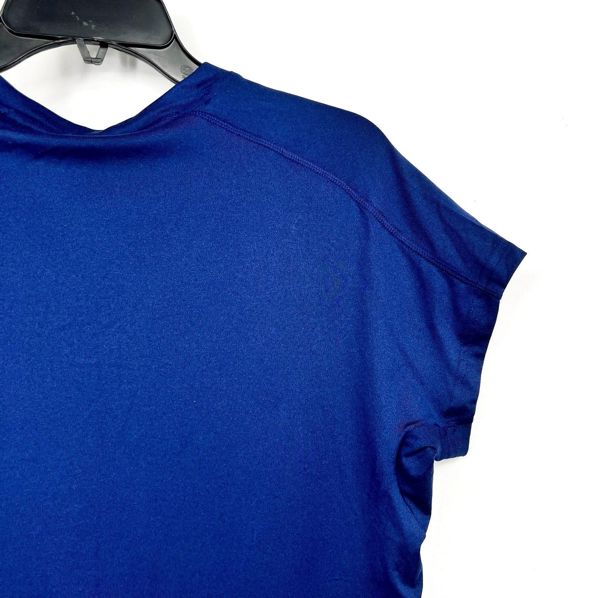 ADIDAS Women's Train Essentials V-Neck Tee Medium Dark Blue Short Sleeve NWT