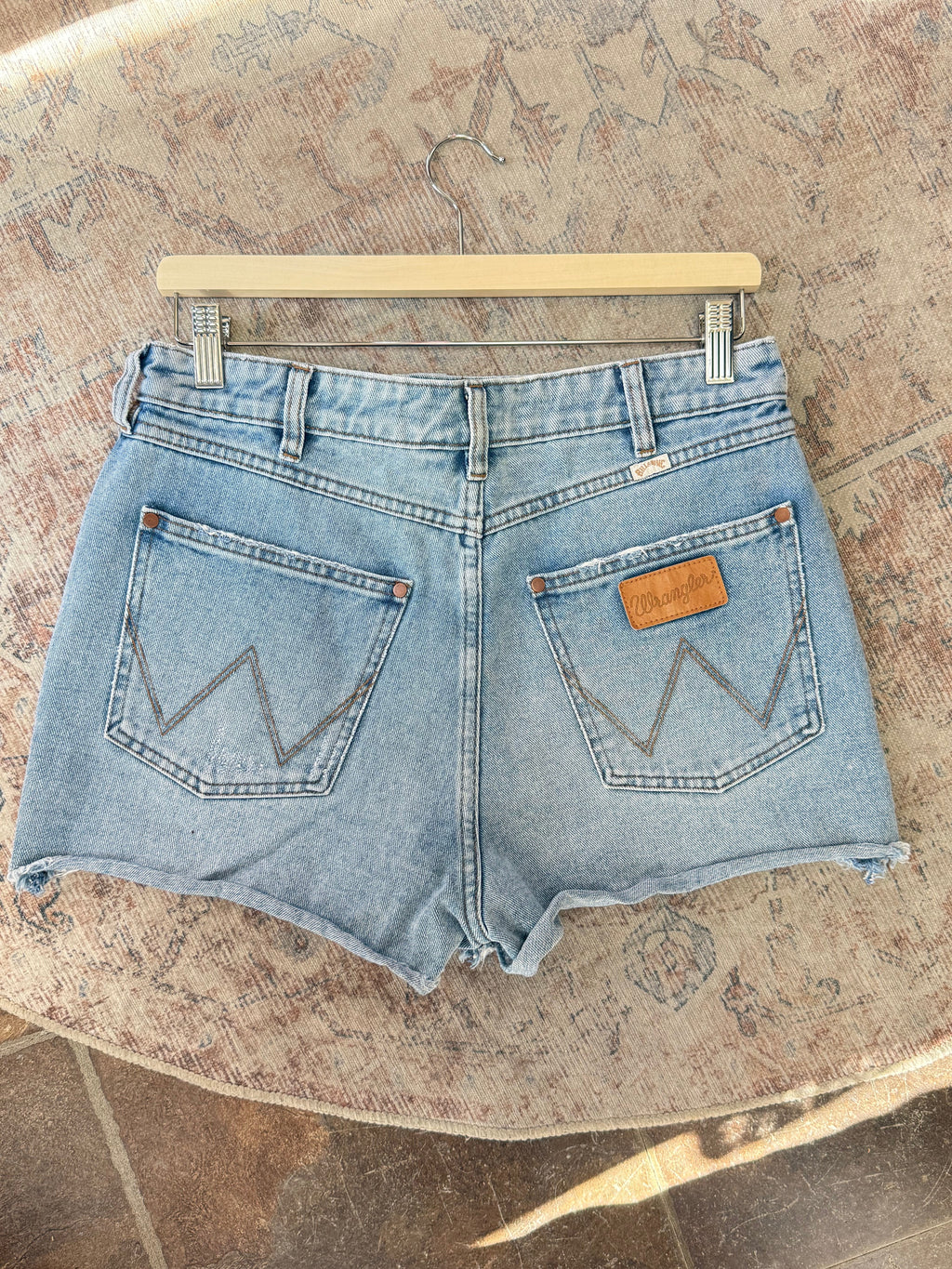 Wrangler X Billabong Cutoff HR Shorts (29) oo*
