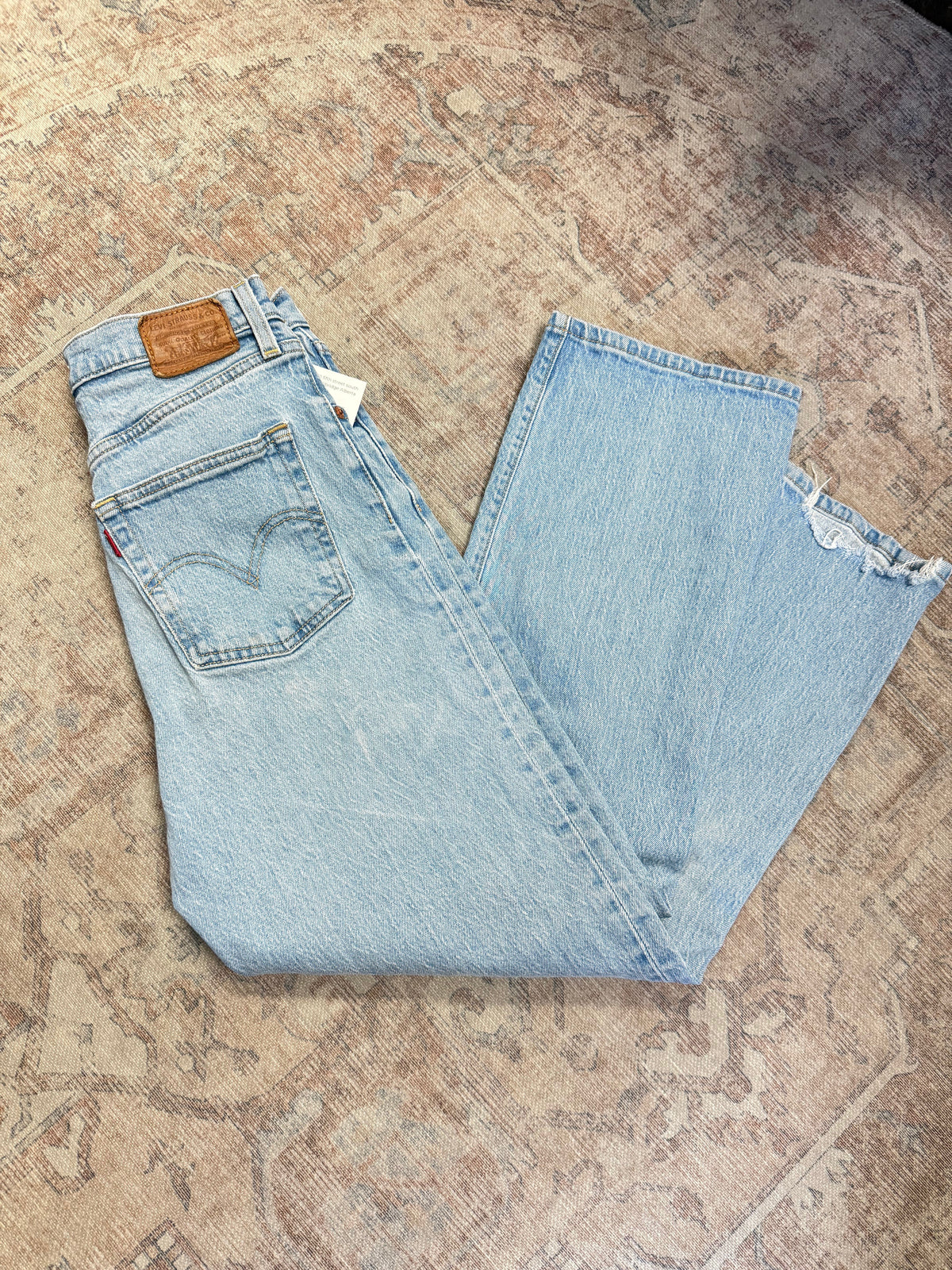 Levi’s Ribcage Straight HR Jeans (28x27)
