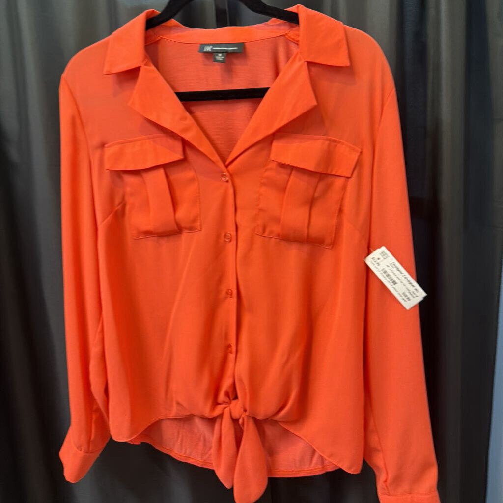 INC 2 Pocket Bttn Up Tie TOPS M