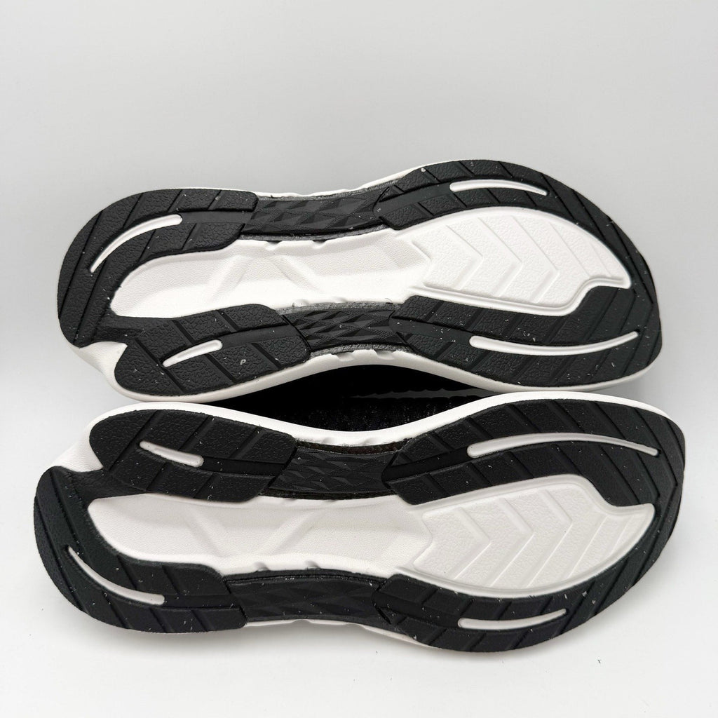 Rabbit Mens Dream Chaser Running Shoes Size 9.5 Black White Athletic NIB