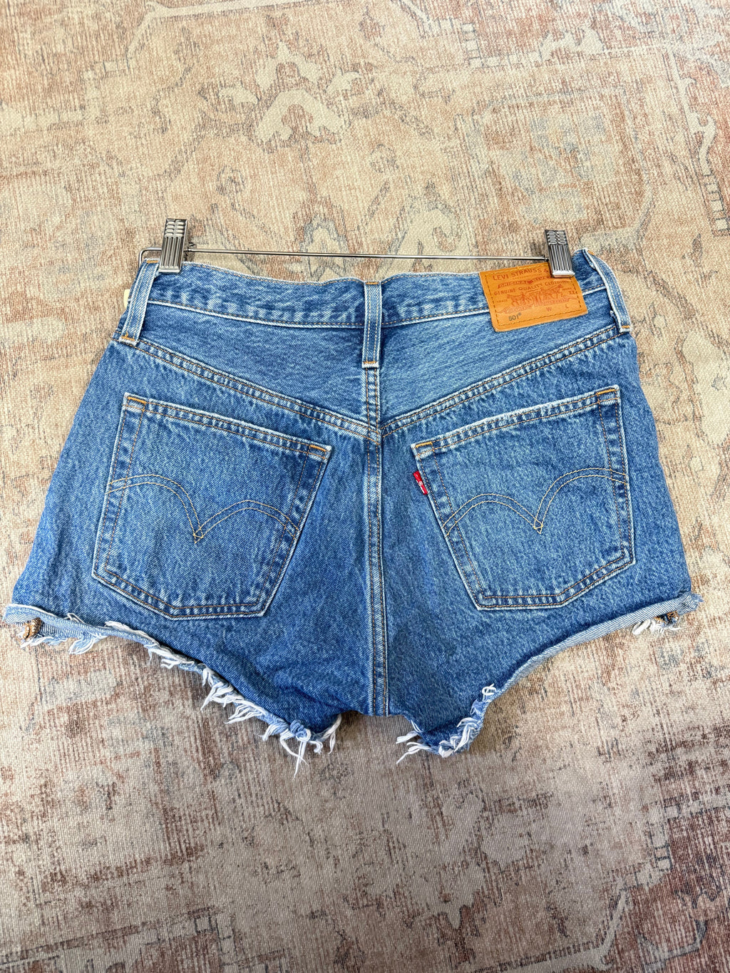 Levi’s 501 Shorts (26) oo*