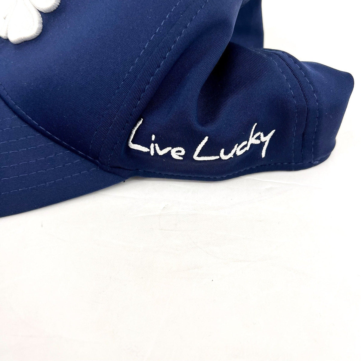 BLACK CLOVER Men's Premium Clover 126 Hat Large/XL Navy Blue White NWOT