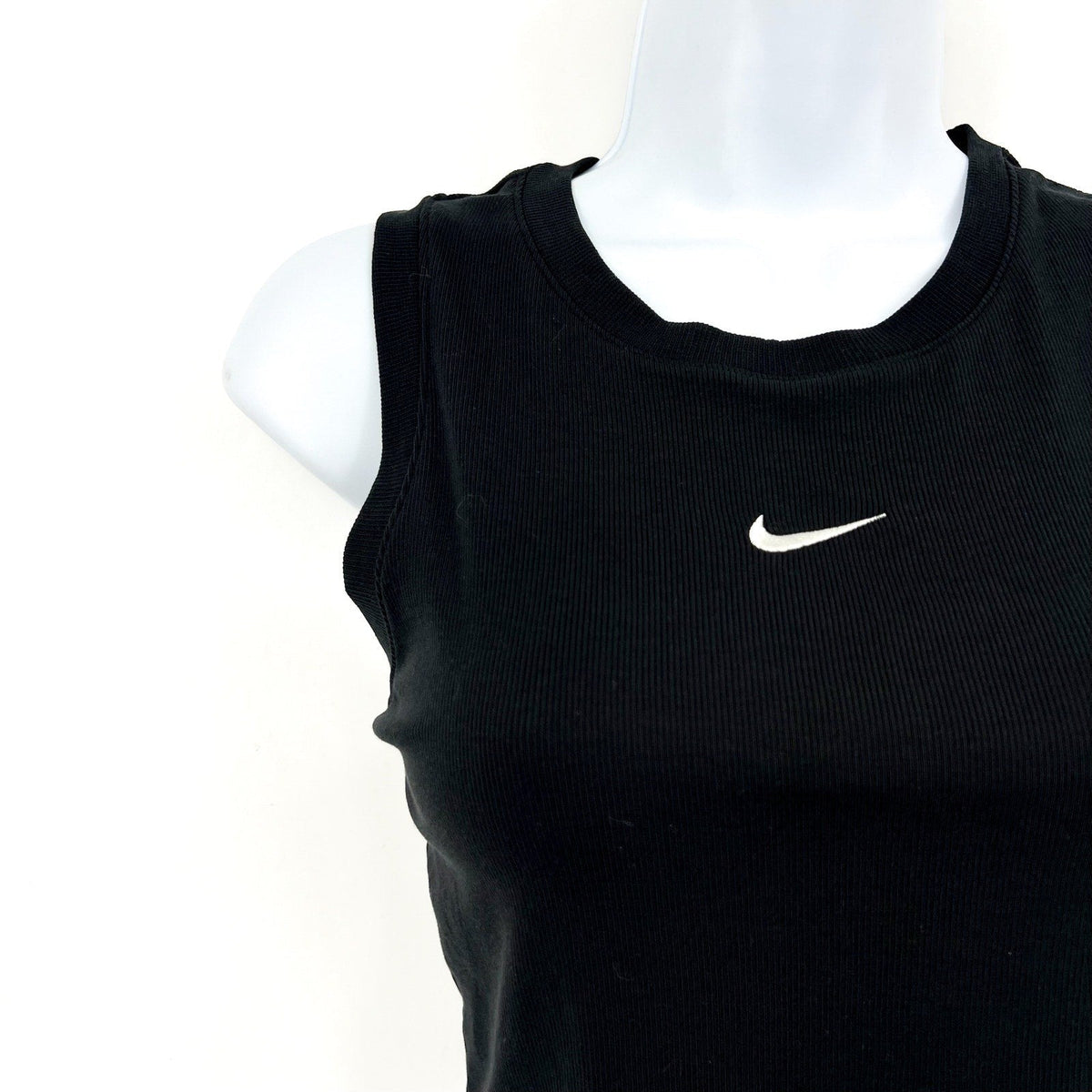 NIKE Sportswear Chill Knit Tight Cropped Mini-Rib Tank Top Large Black NWT