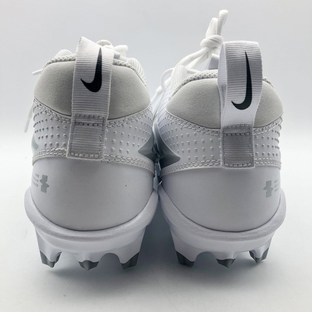 Nike Mens Alpha Menace 4 Varsity Molded Football Cleats SIZE 12 White Black NWOB