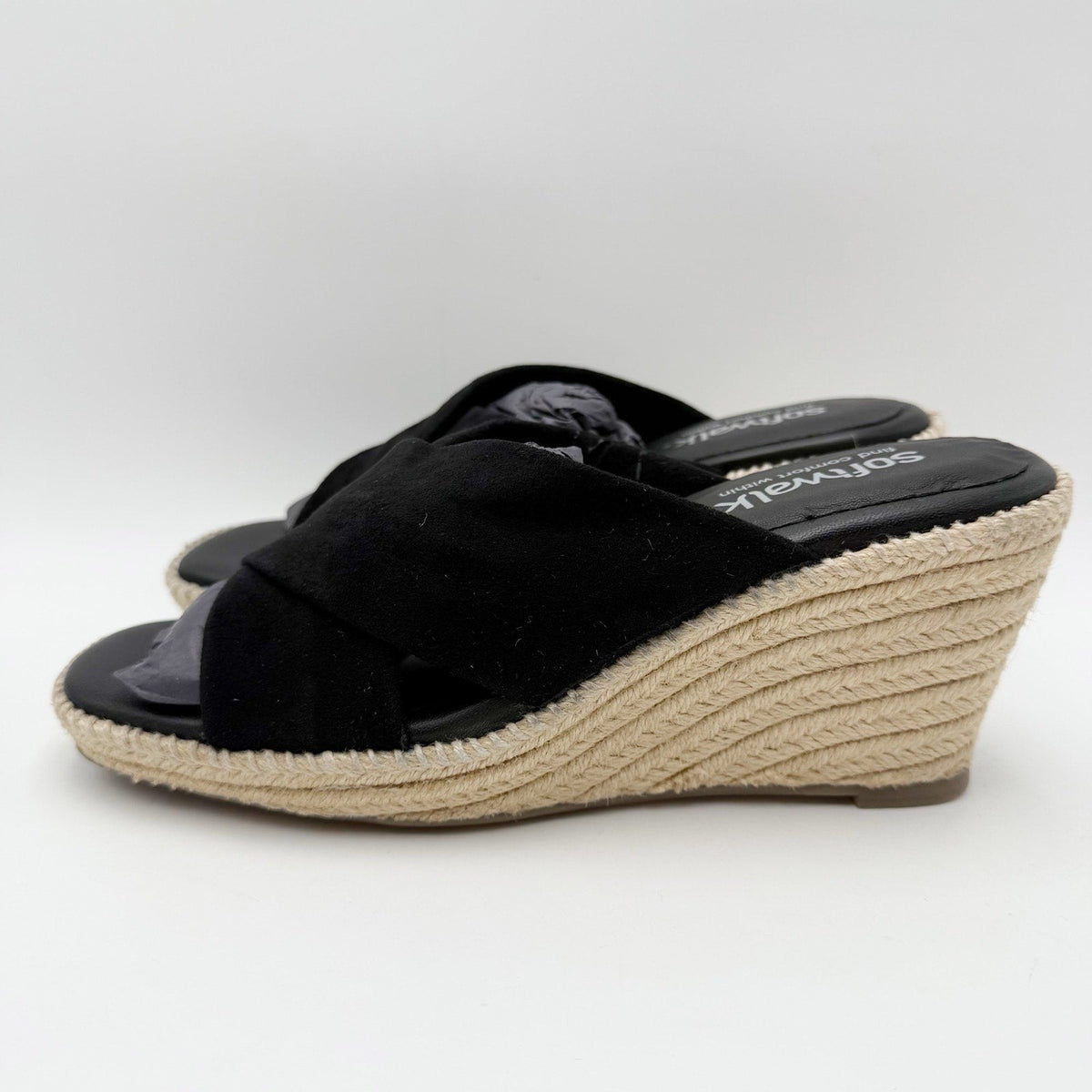 Softwalk Womens Hastings Wedge Sandals Size 7 WIDE Black Suede NIB