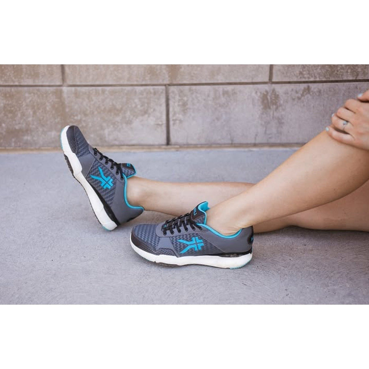 Kuru Womens Quantum Walking Sneakers Size 5 WIDE White Blue Athletic NWOB