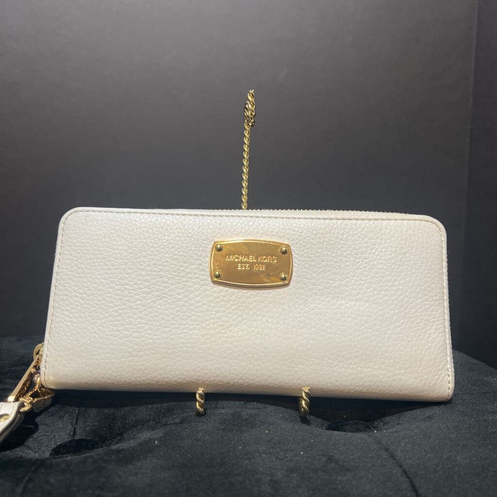 Michael Kors Leather Zippy ACCESSORIES Wallet