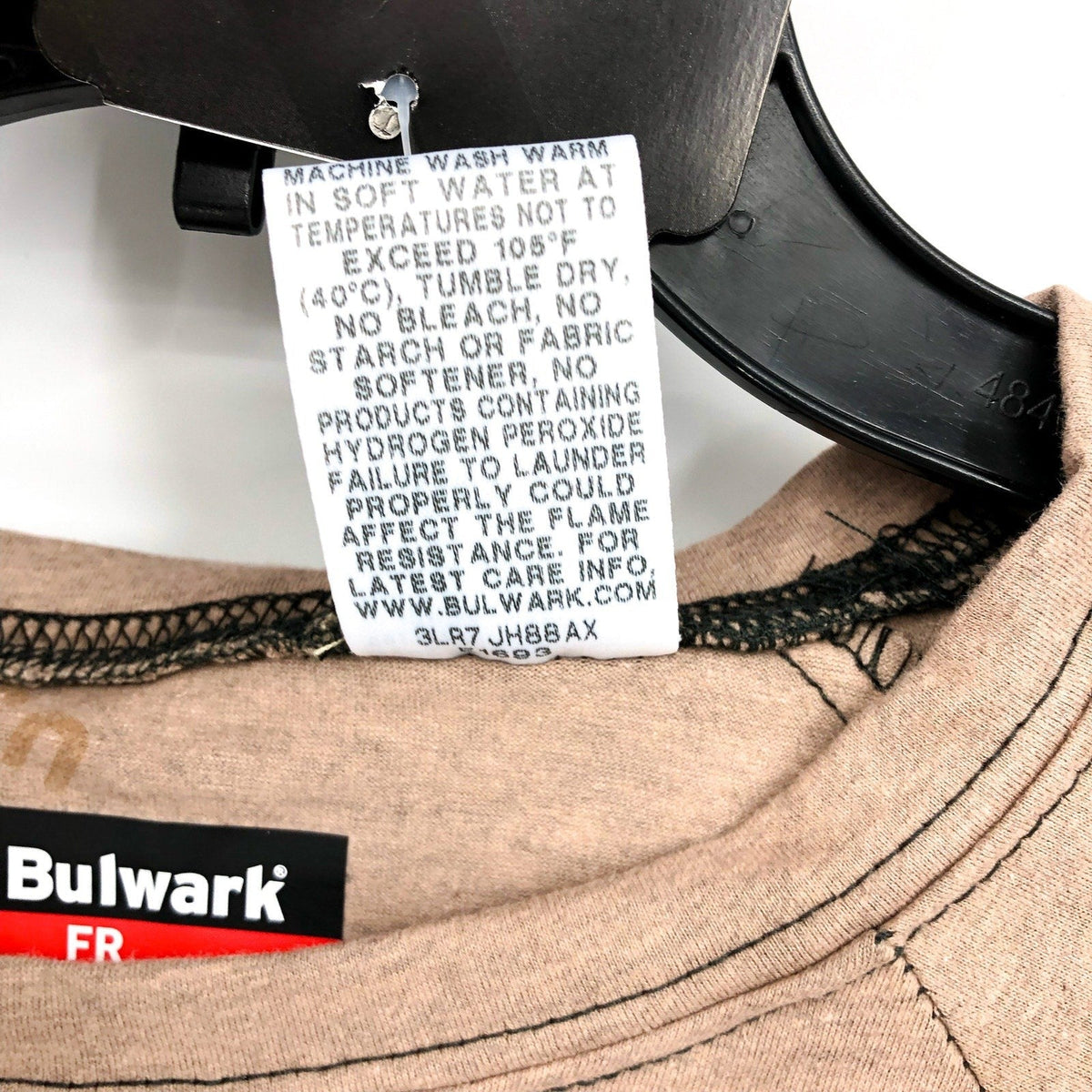 BULWARK Men’s FR Long Sleeve Shirt XXL Khaki Black Chest Pocket Base Layer NWT