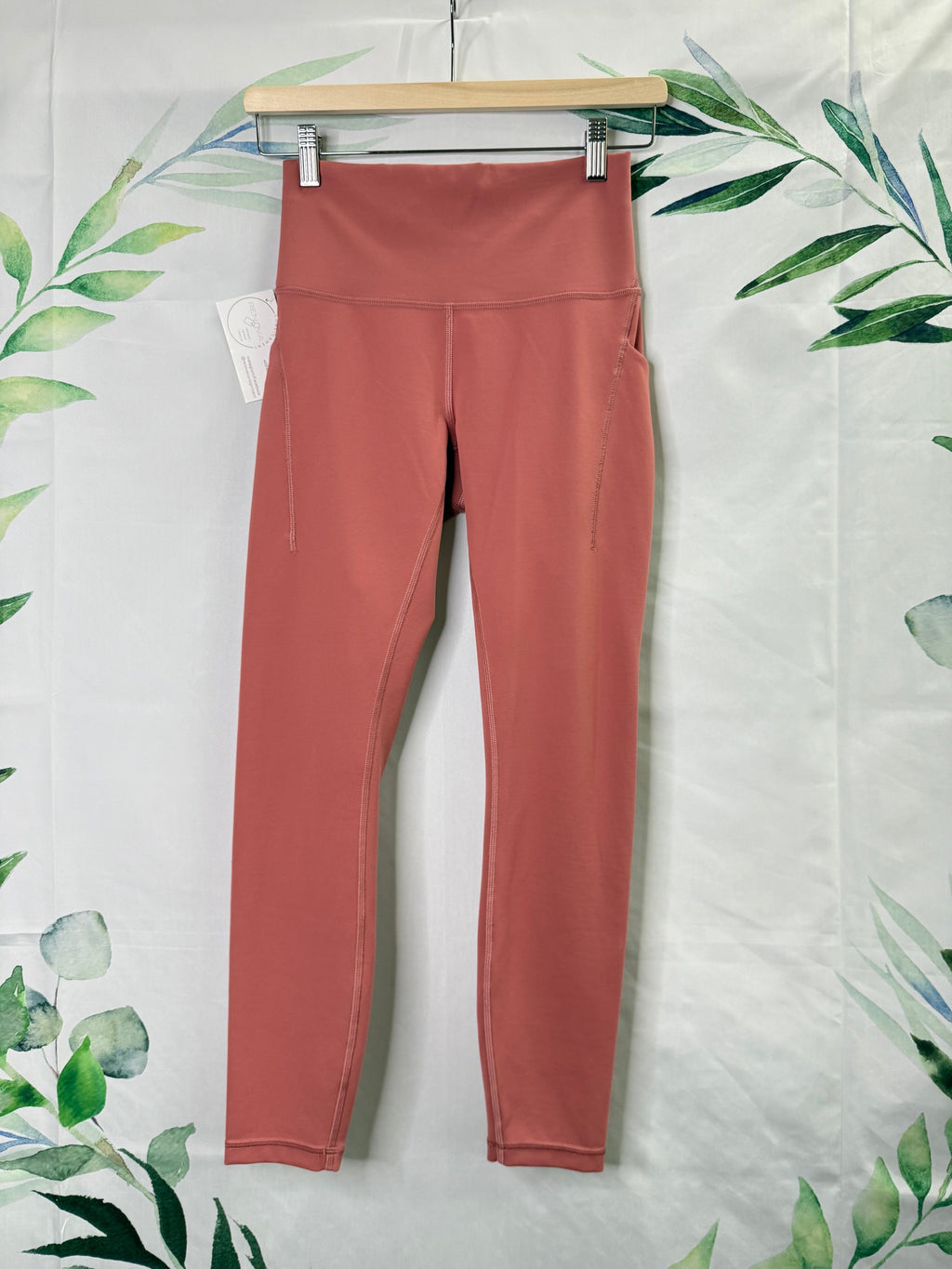 Lululemon Wunder Train HR Tight *pockets 25” (6)