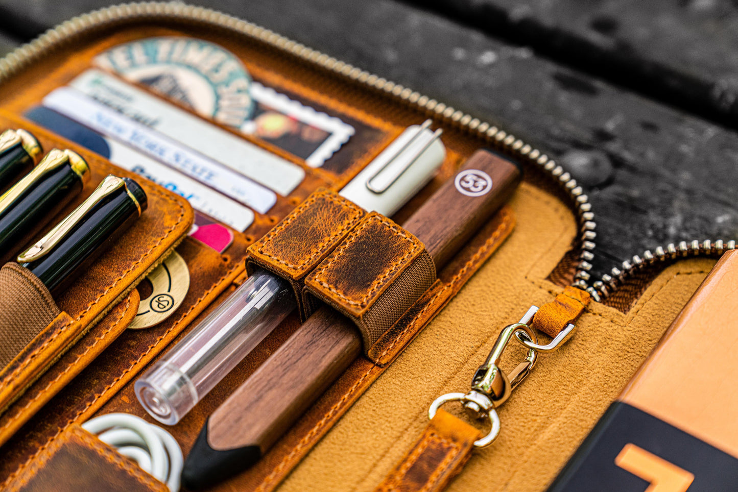 Leather Zippered A5 Leuchtturm1917 Notebook Folio - Crazy Horse Brown