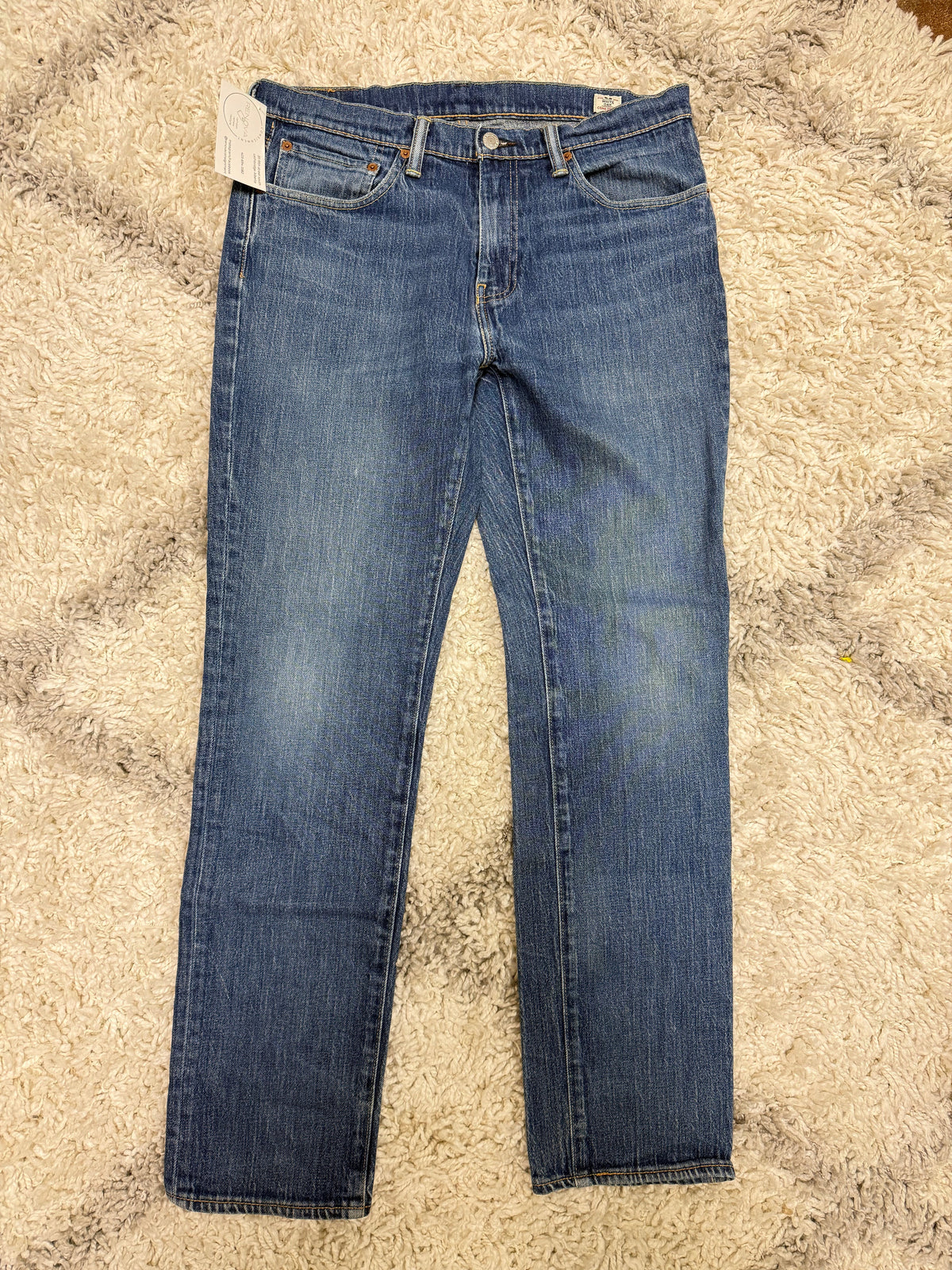 Levi’s White Cone 541 Jeans (34x31)