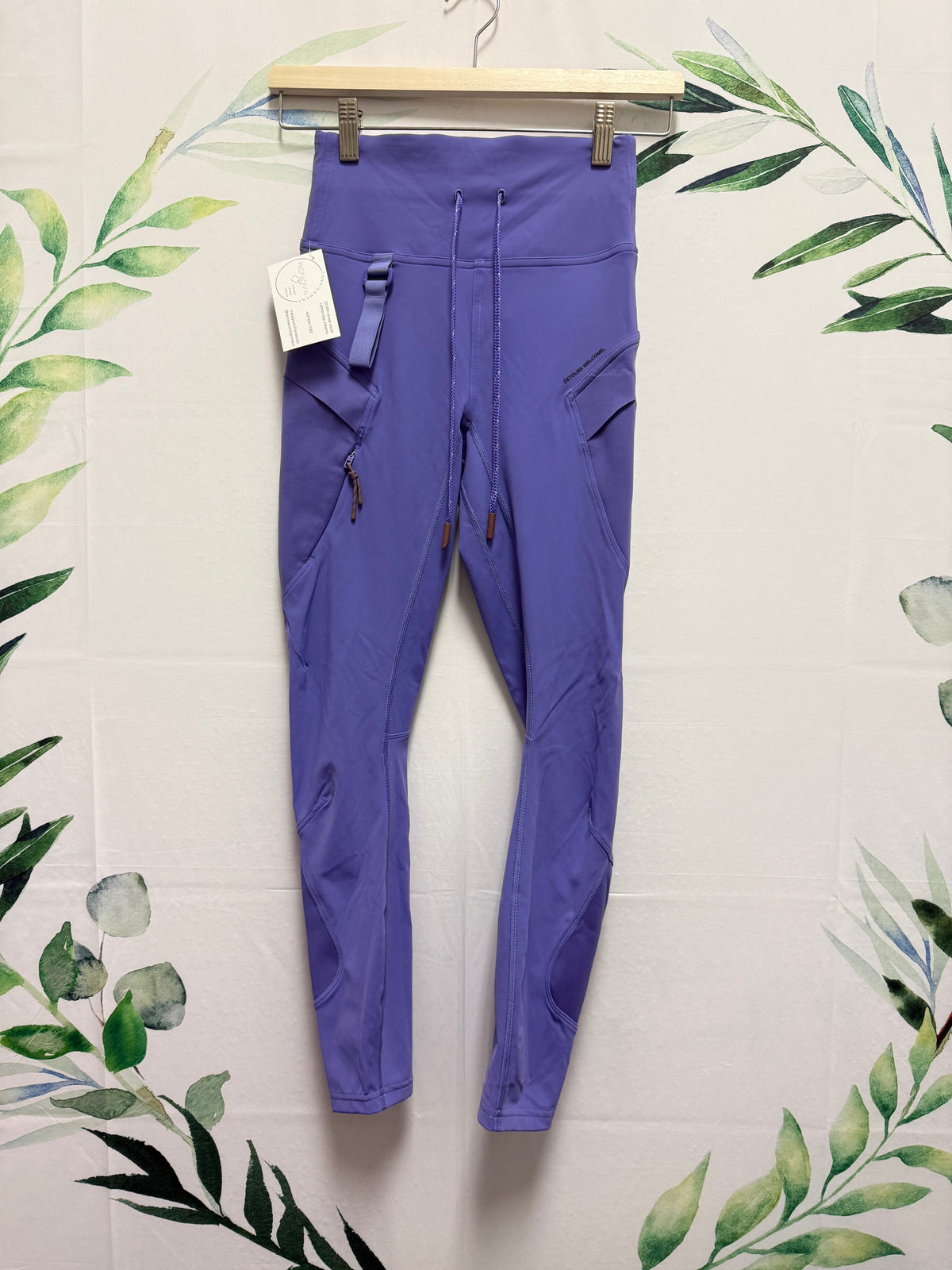 Lululemon Cargo Hiking SHR Tight 25” (4)