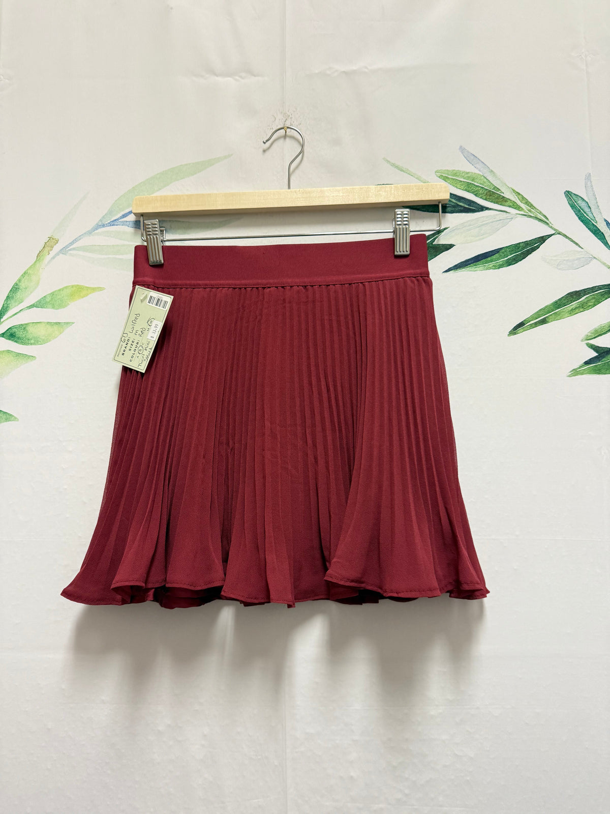 Aritzia Wilfred Twirl Pleated Mini Skirt (M)