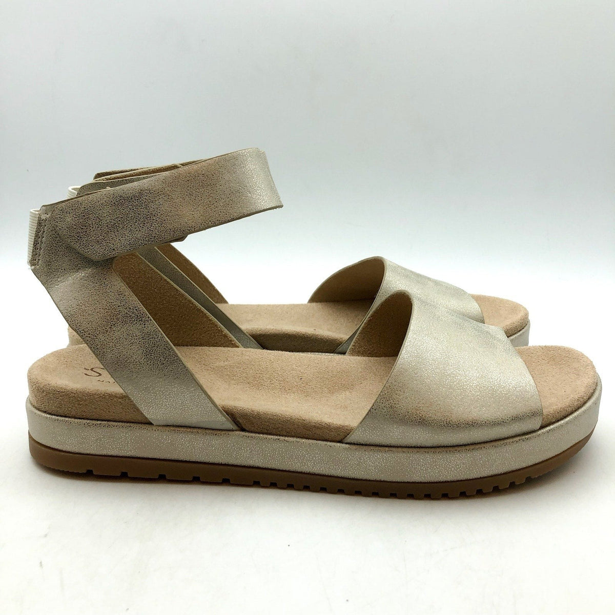 Soul Naturalizer Womens Deara Platform Flat Sandals Size 7 WIDE Gold Leather NIB