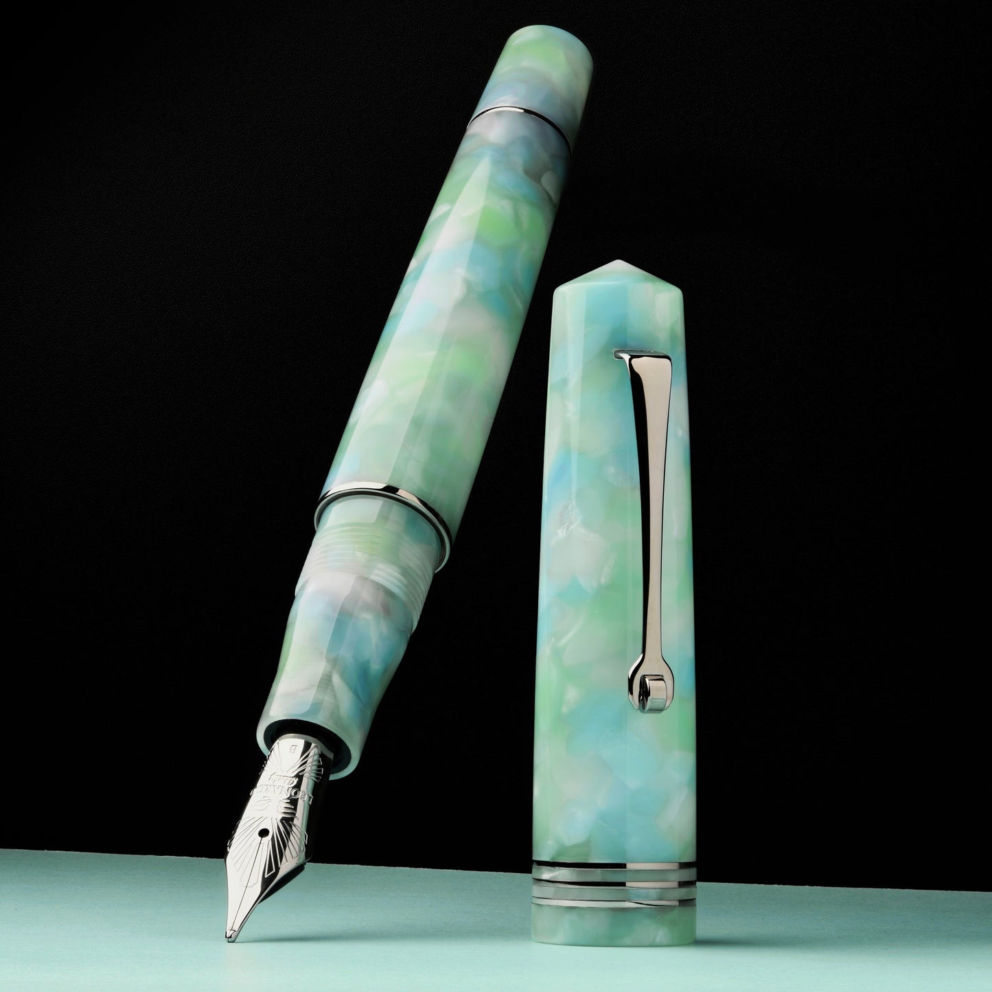 Leonardo Momento Zero Fountain Pen - Artica ST