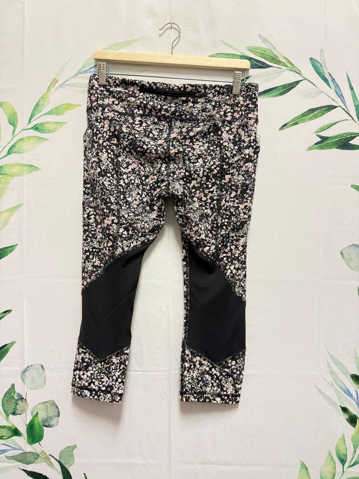Lululemon Pace Rival MR Crop 22” (10)