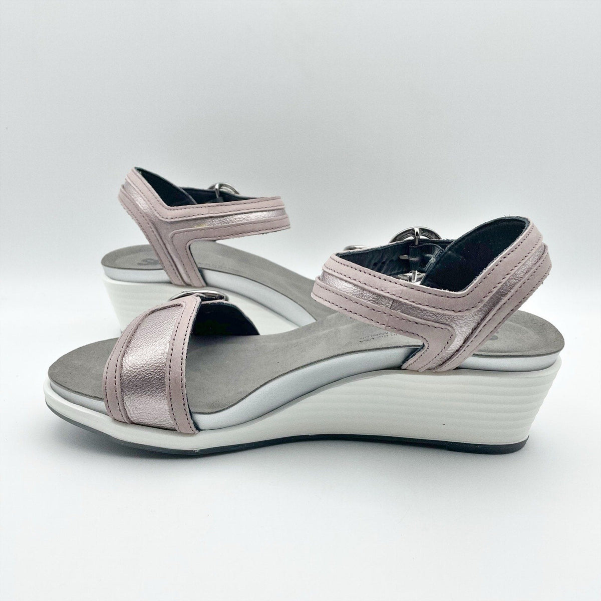 SAS Womens Seight Wedge Sandals Size 7.5 WW Purple Silver Leather NIB