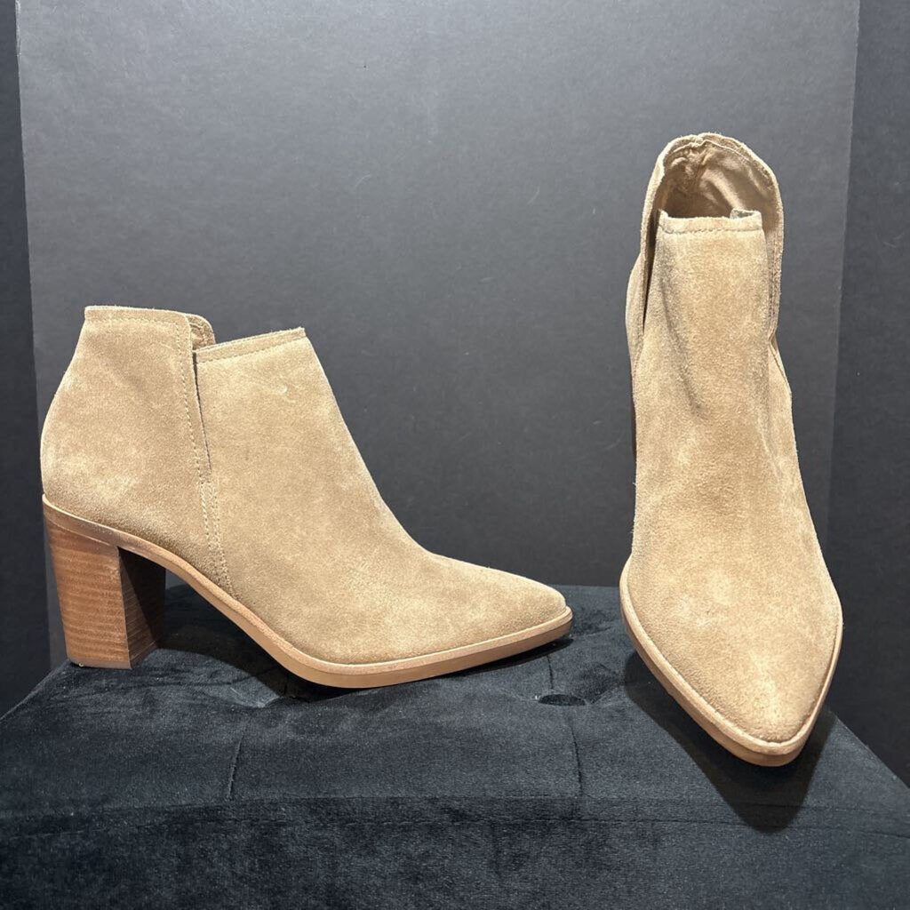 Dolce Vita NEW Suede High Tops BOOTIES 11