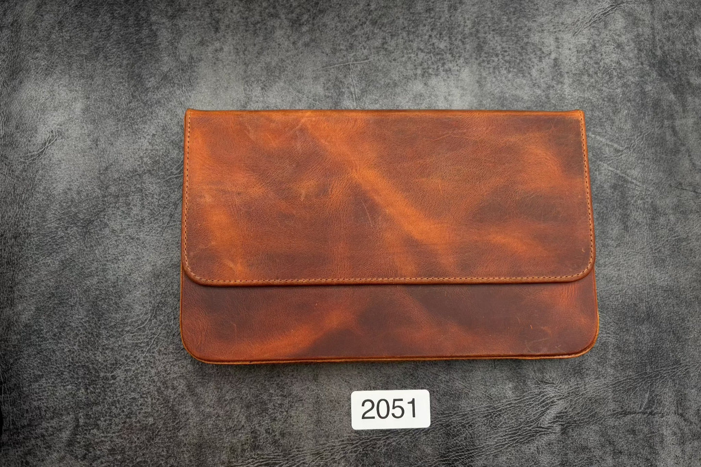 SECONDS LEATHER MAGNUM OPUS 12 SLOTS HARD PEN CASE WITH REMOVABLE PEN TRAY - Multiple Colors - 2051