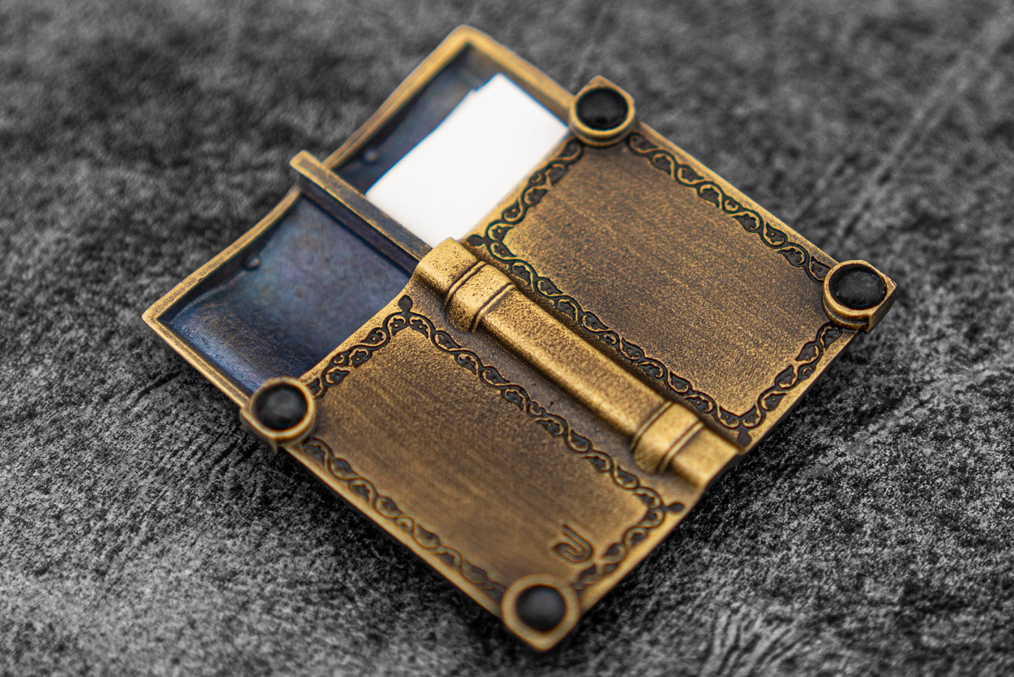 Sepia "Listen to your heart" Brass Pen Stand