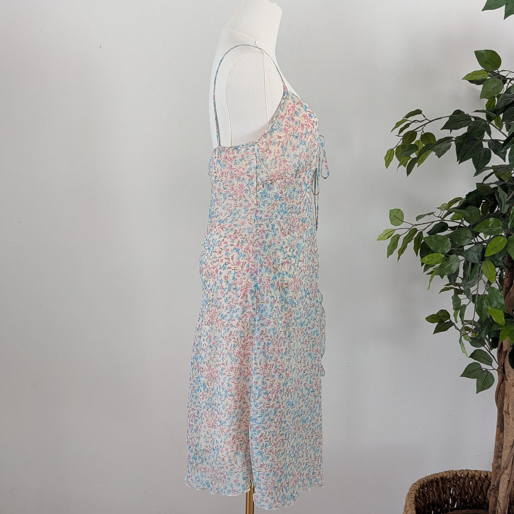 Whimsical Lace Up Floral Dress - M