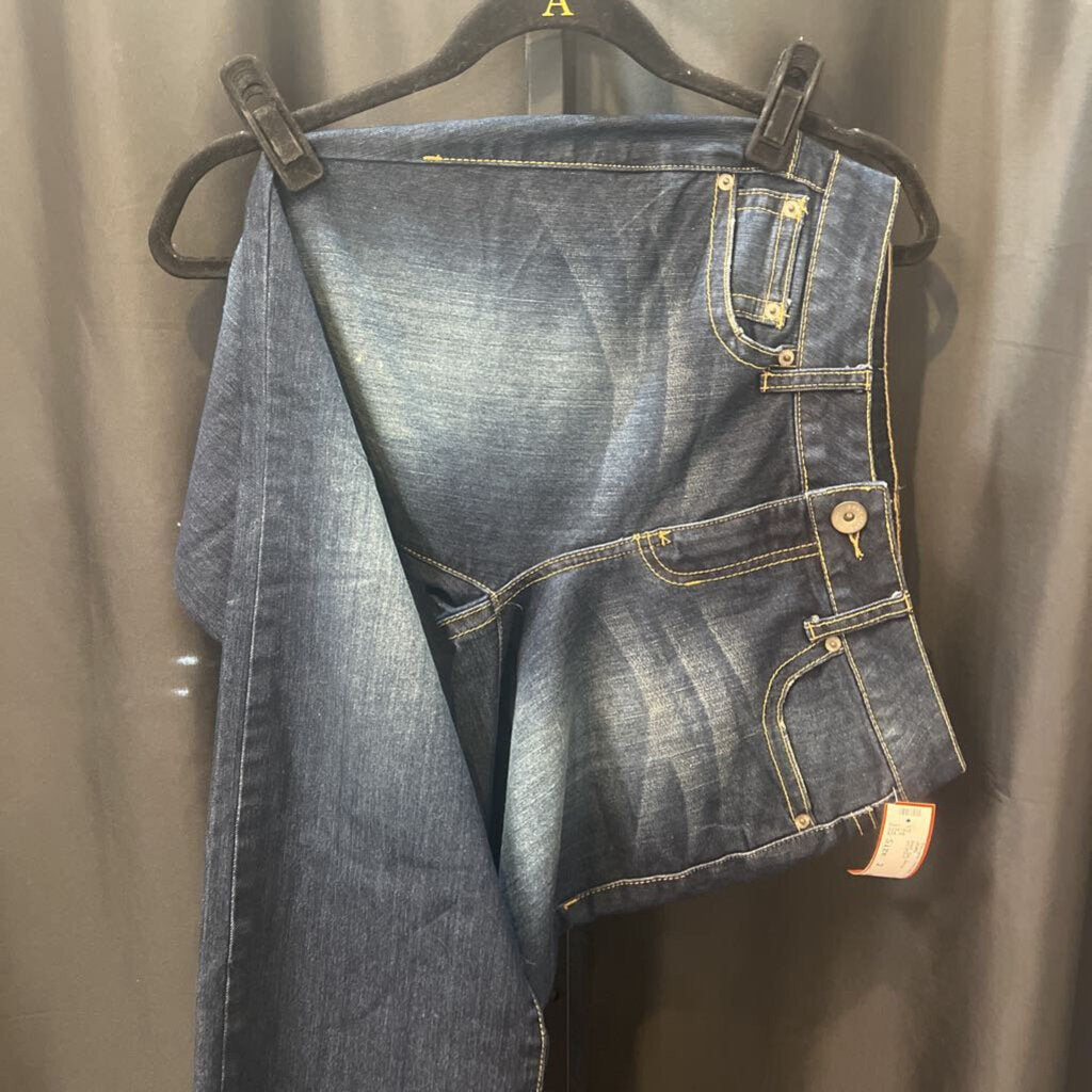 DKNY Boot Cut JEANS 2