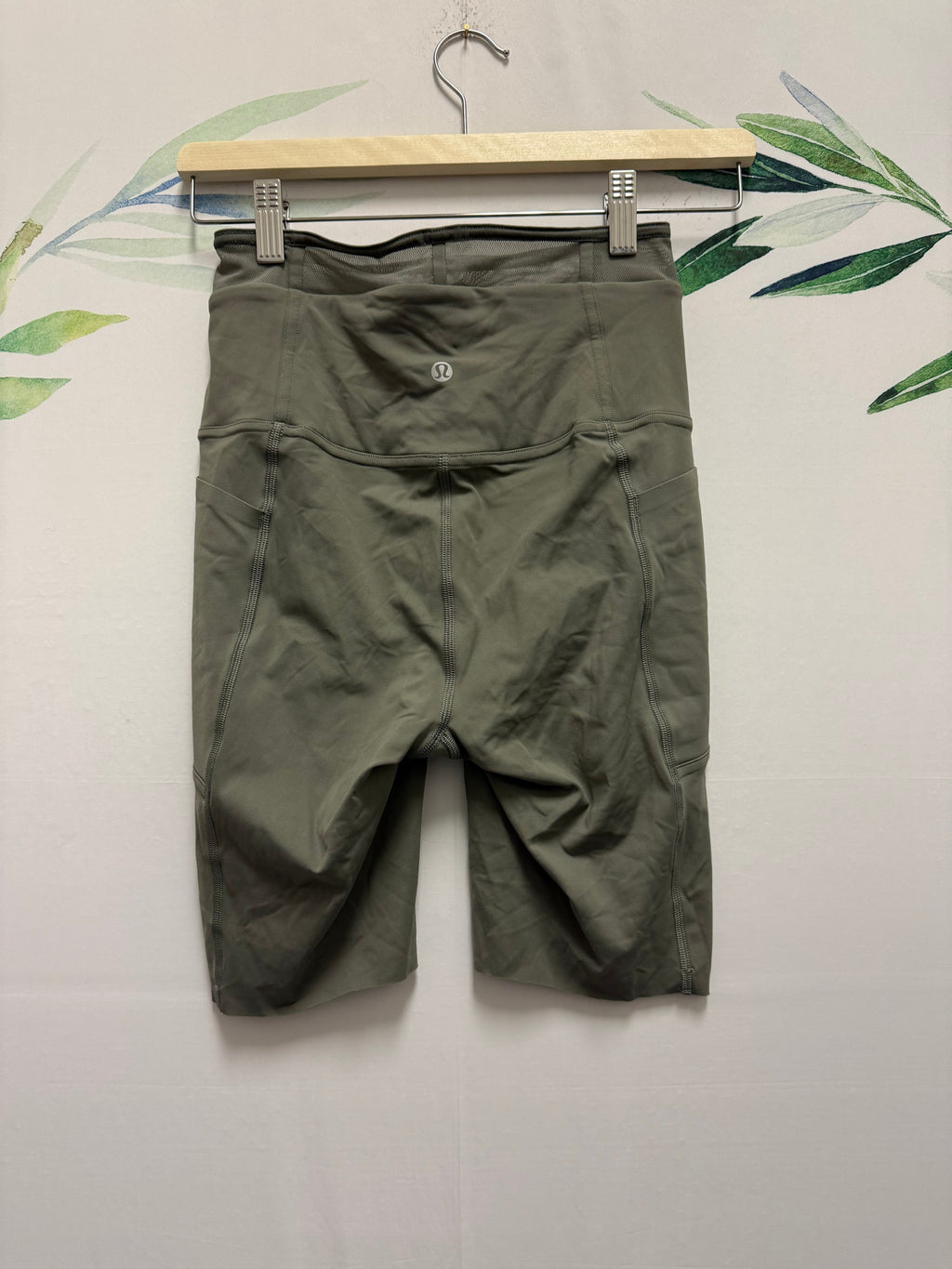Lululemon Femme Force SHR Short 8” (4)