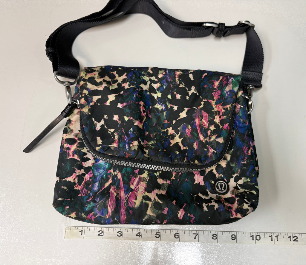 Lululemon Party Om Bag