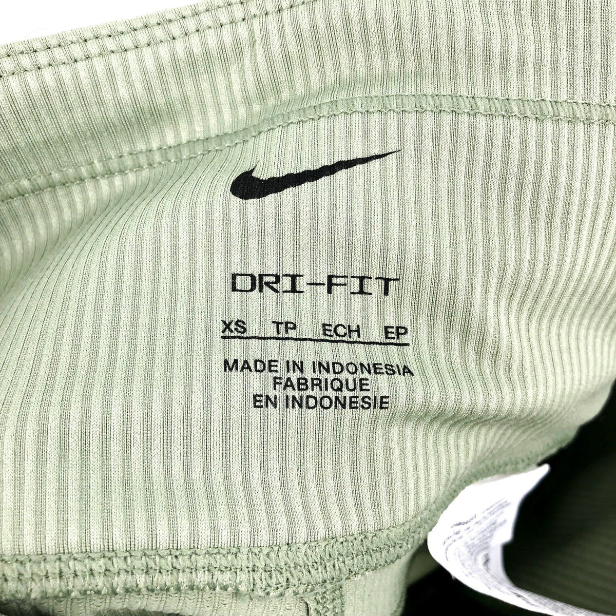 NIKE Womens Tight Athletic Running Shorts XS Olive Green Mid-Rise Ribbed NWT