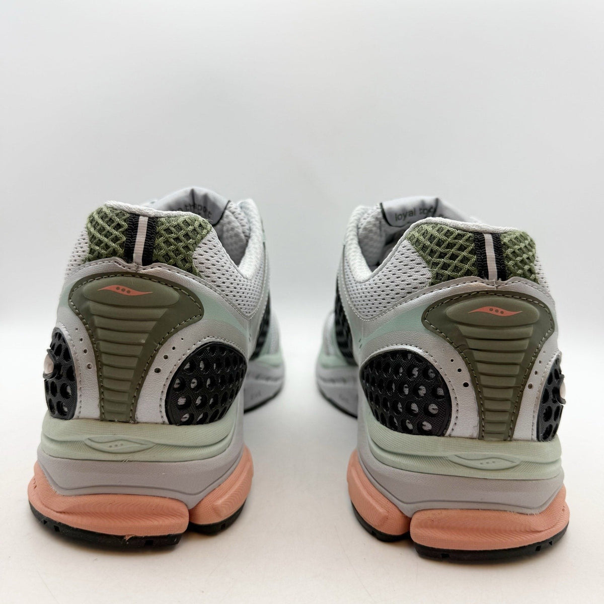 Saucony Mens ProGrid Triumph 4 Athletic Shoes Size 13 Grey Green Sneakers NIB