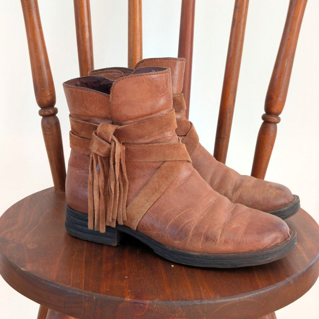 Born Perl Boots Boho Fringe Leather - 7