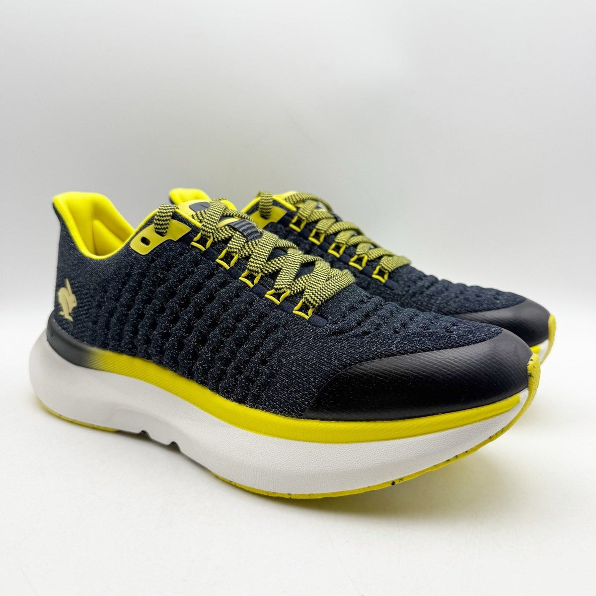 Rabbit Womens Dream Chaser Running Shoes Size 10 EU 42 Black Yellow Athletic NIB
