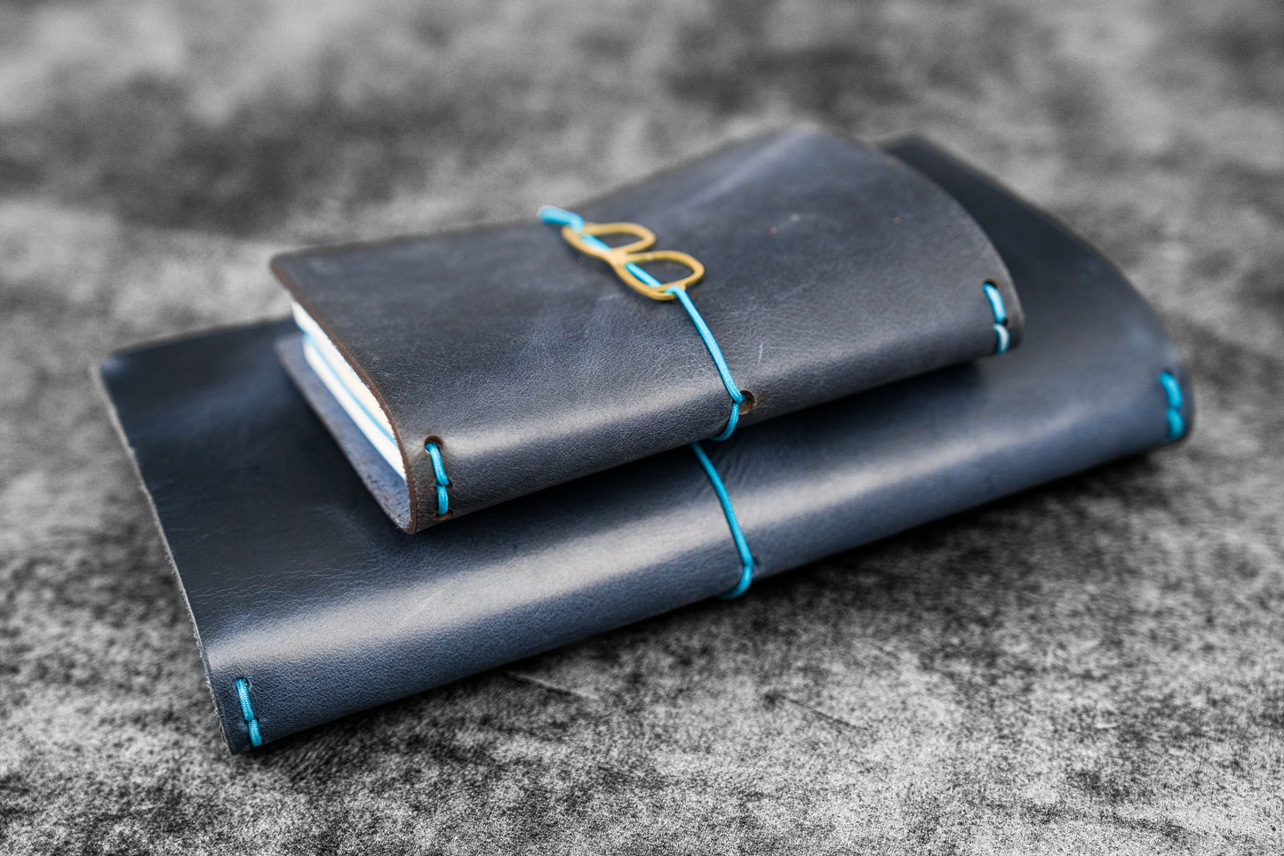 Traveler's Notebook Leather Cover - Crazy Horse Navy Blue