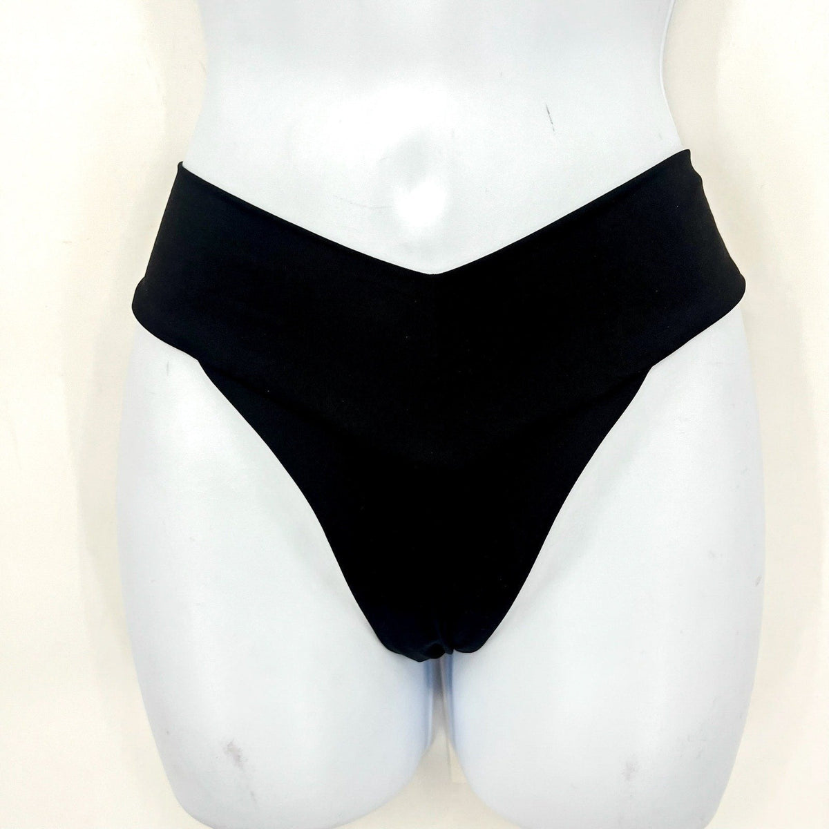 L*SPACE Women's Quinn Classic Bikini Bottom Small Black V Front NWT