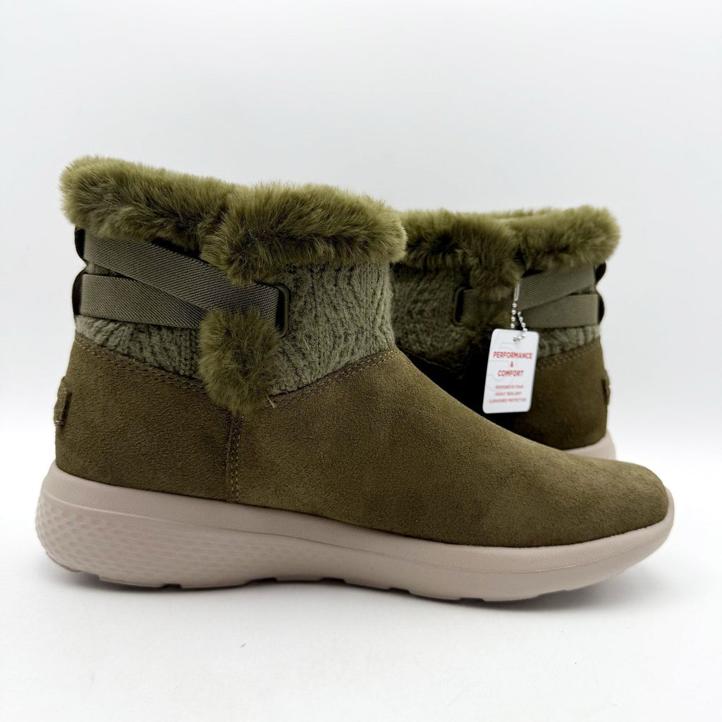 Skechers Womens On The Go City Booties Size 7 M Green Suede Water Repellent NIB