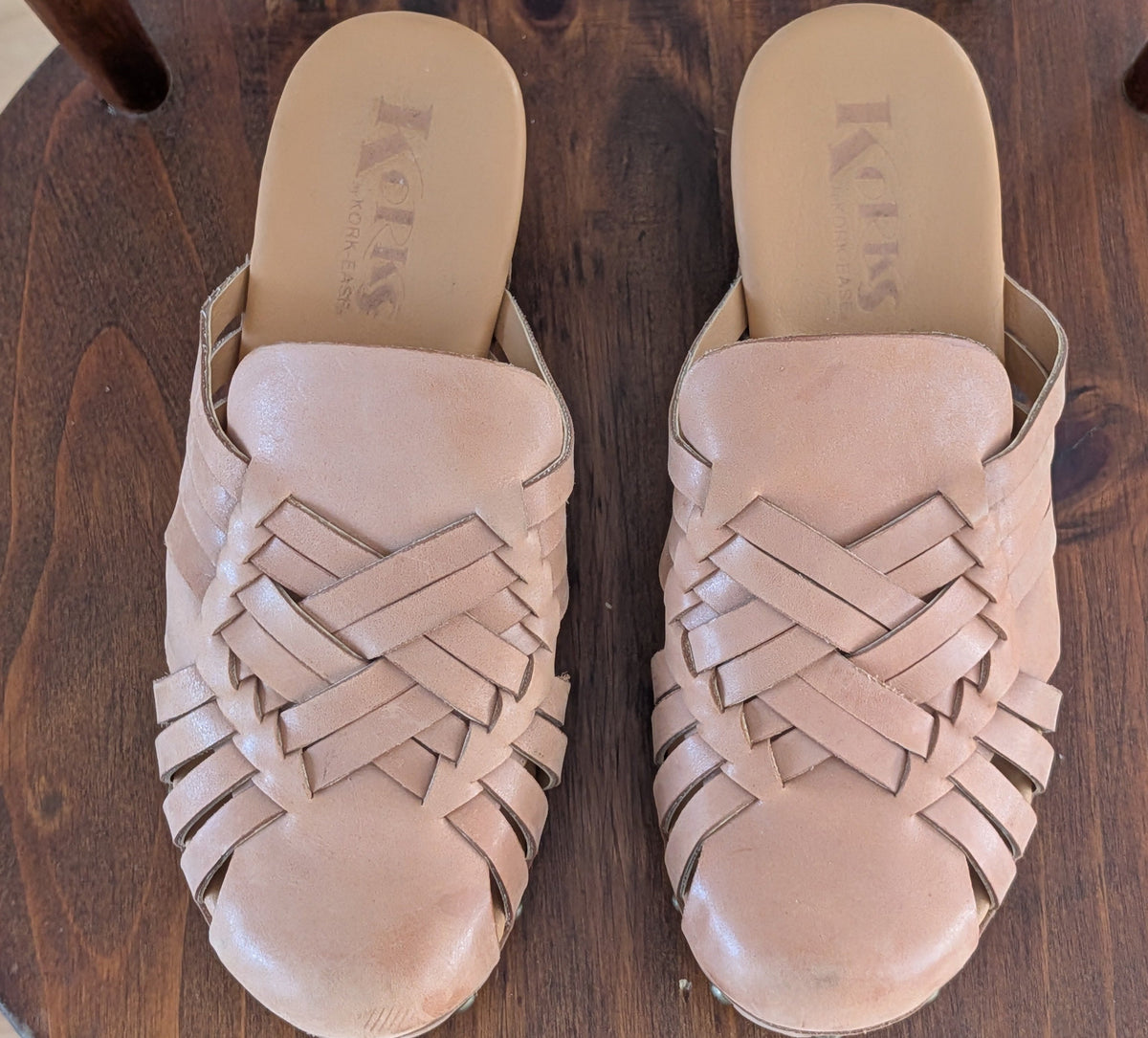 KORKS Matisse Woven Leather Wood Heel Clogs – 6