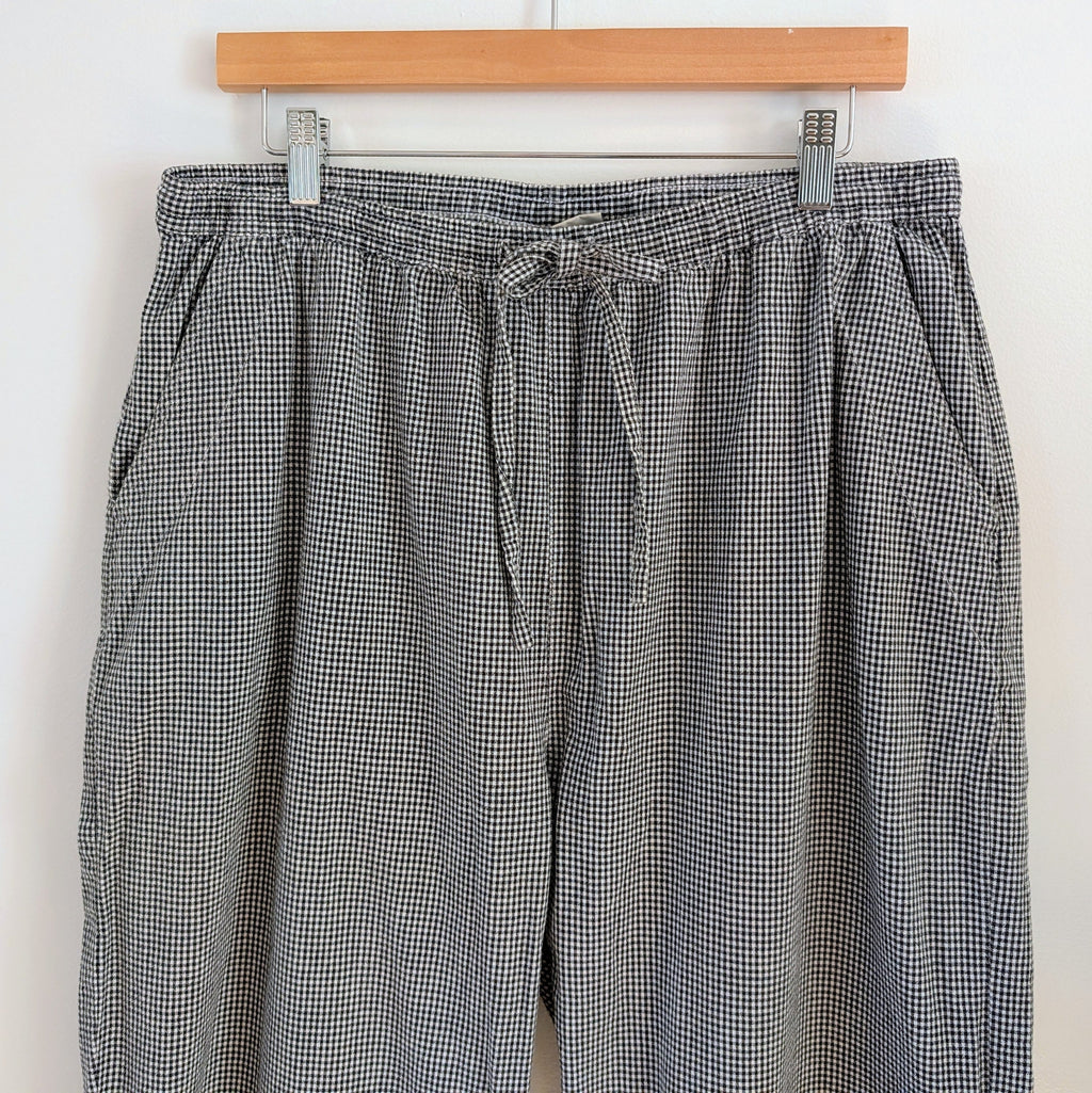 Cotton Gingham Plaid Floral Capris - XL