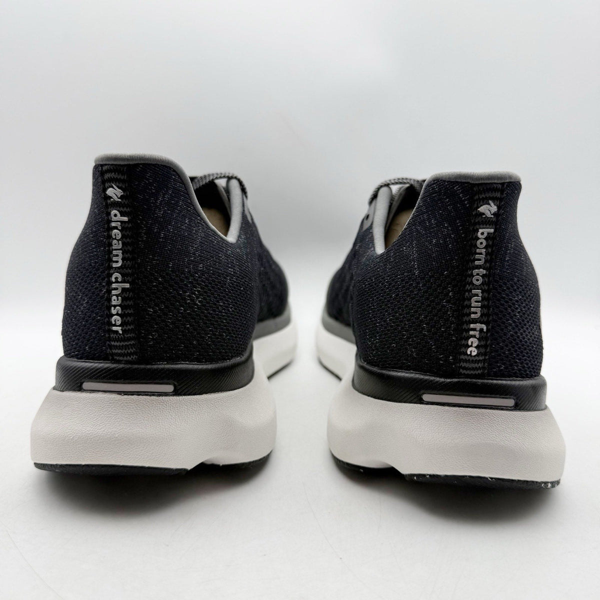 Rabbit Mens Dream Chaser Running Shoes Size 11 Black White Athletic Sneakers NIB
