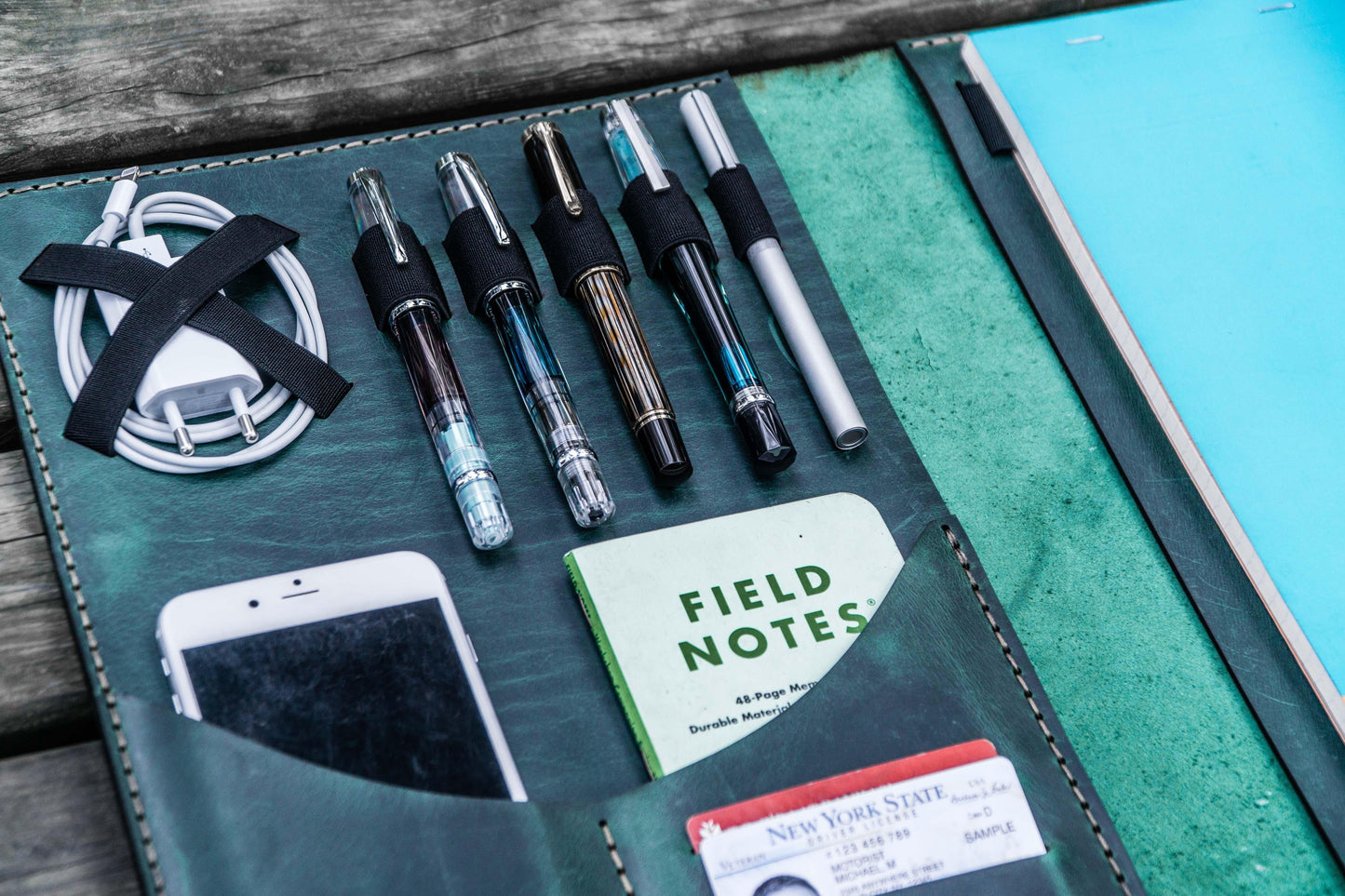 Leuchtturm1917 A4 - A4+ Leather Cover Portfolio - Crazy Horse Forest Green