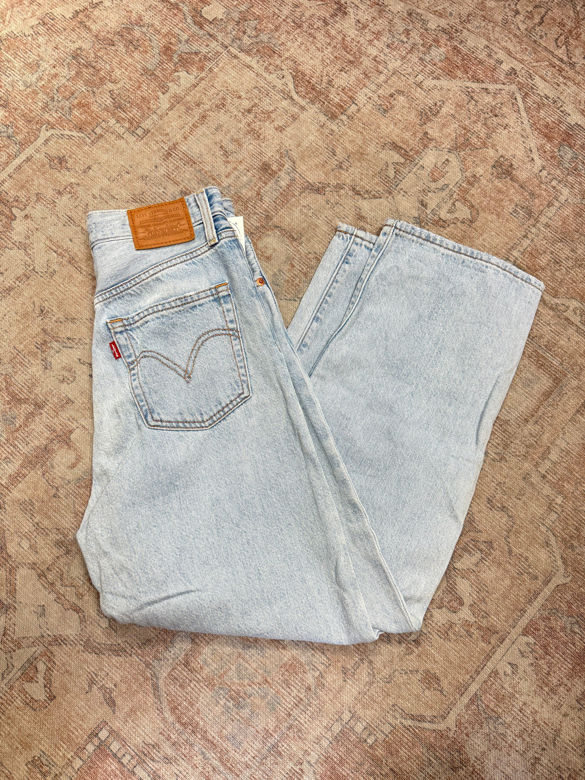 Levi’s Ribcage Straight HR Jeans (26x27)