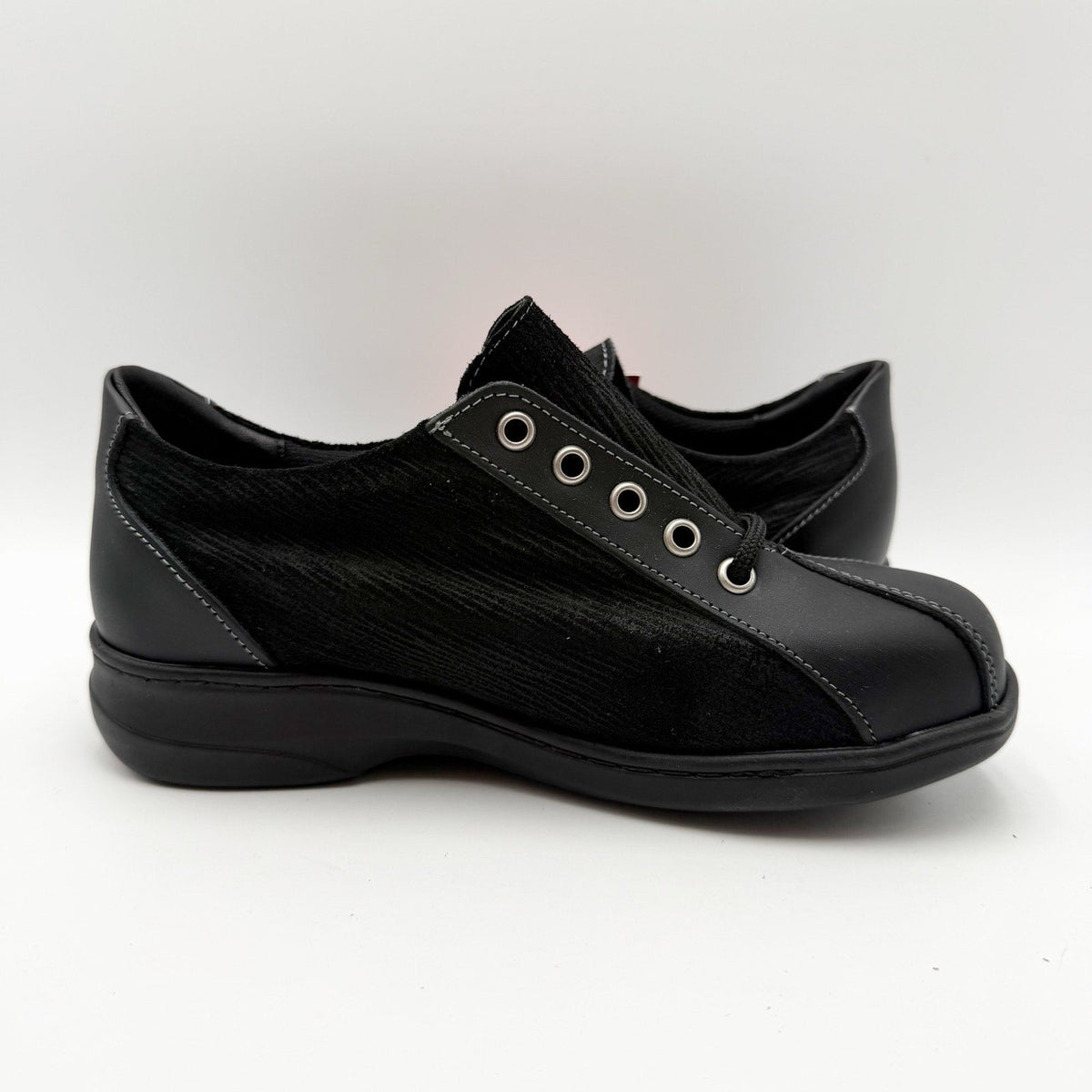 Mellow Walk Womens Daisy 420092 Work Shoes Size 5.5 Black Steel Toe SR NIB