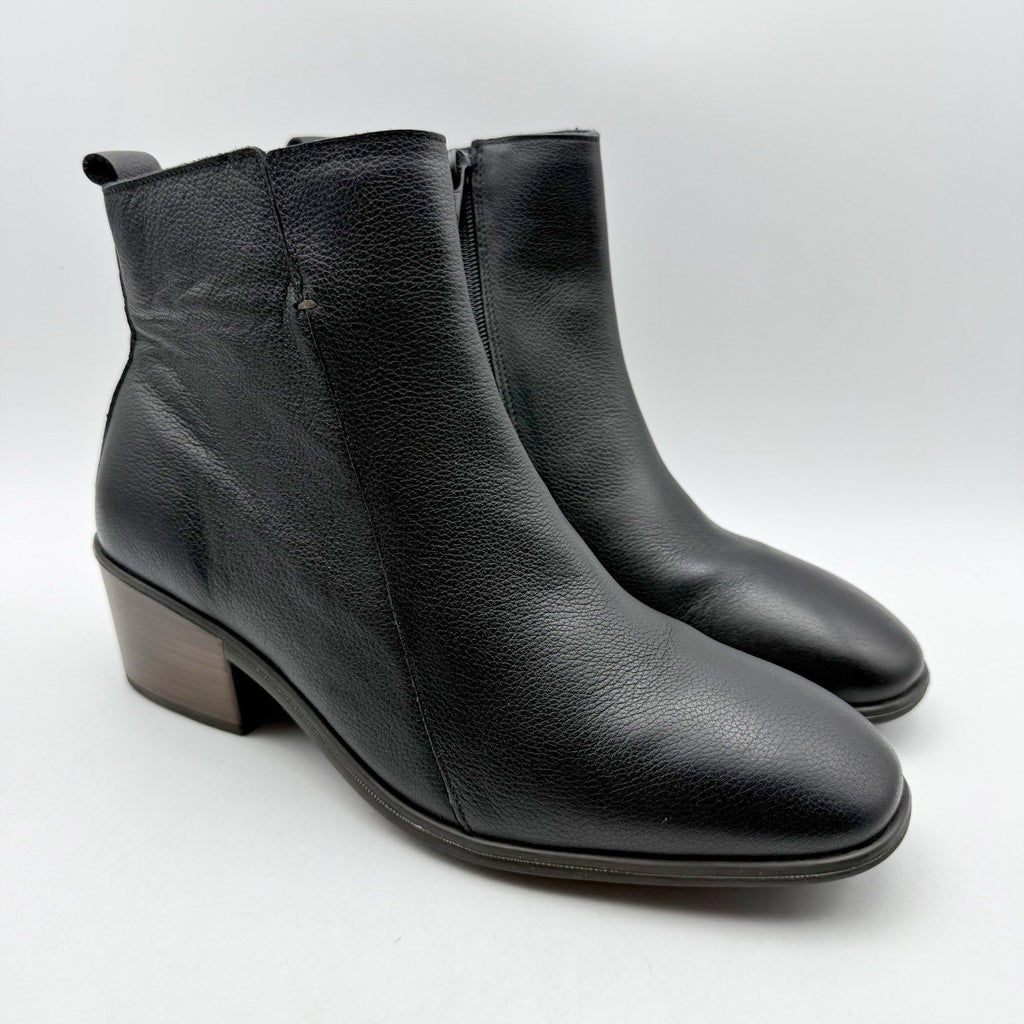 Naot Womens Ethic Ankle Boots EU 38 US 7 Black Leather NIB