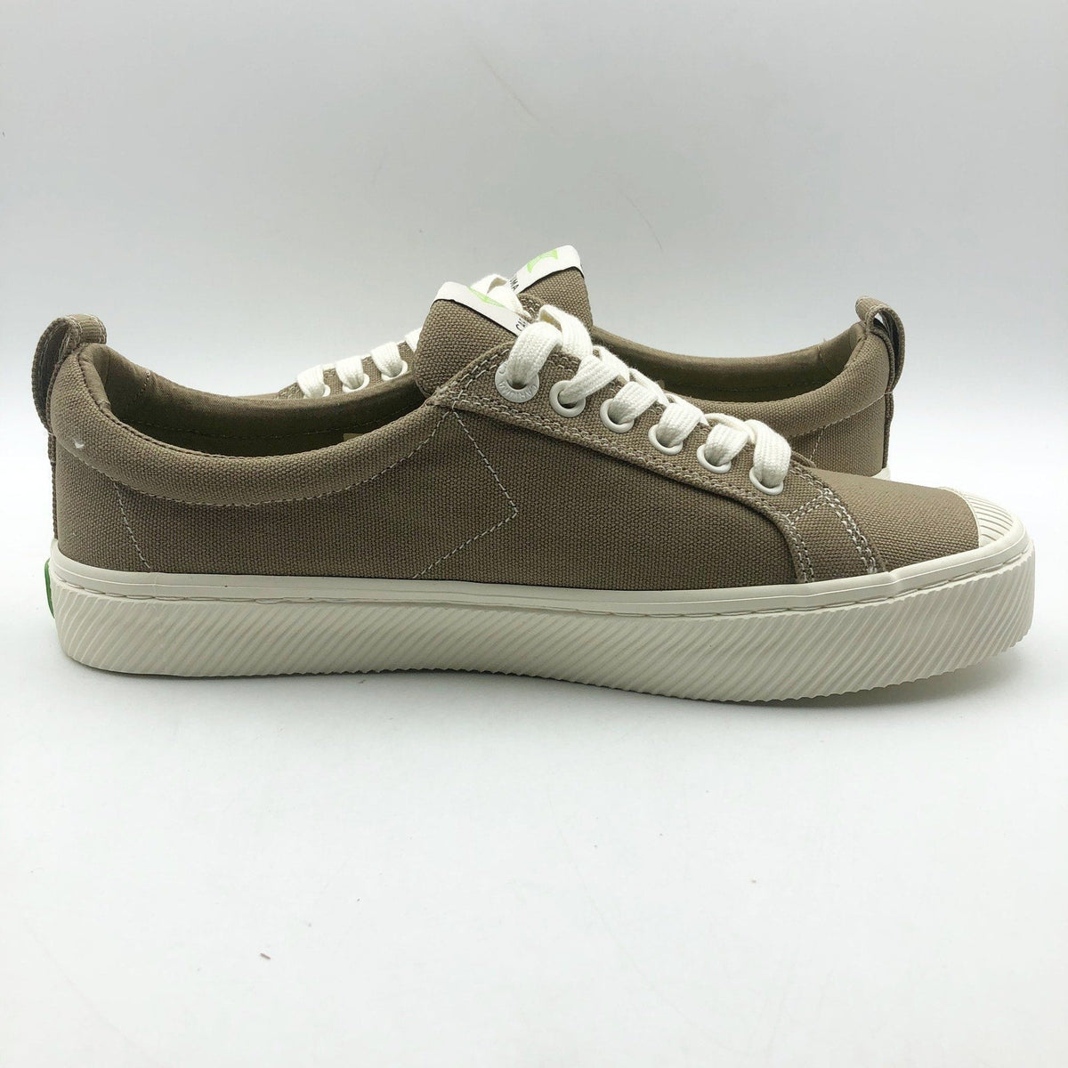 Cariuma Womens OCA Low Sneakers Size 8.5 Brown Burnt Sand Canvas NIB