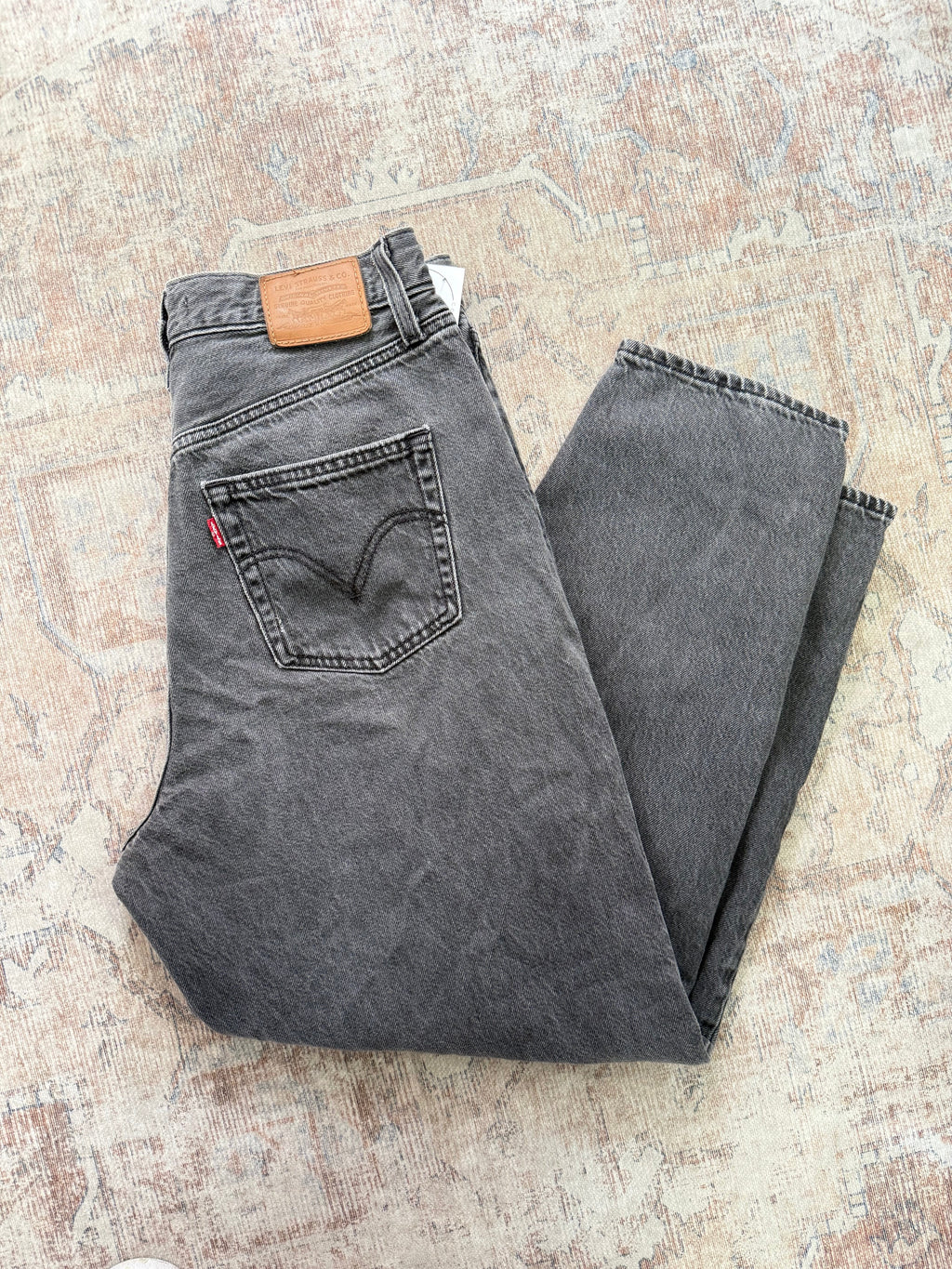 Levi’s High Loose Taper HR Jeans (30x29)