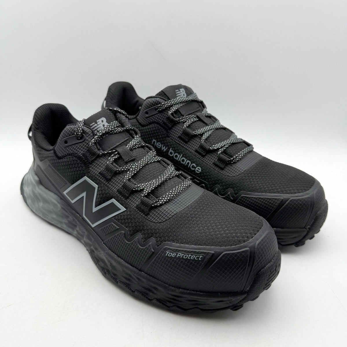 New Balance Womens Cremorne Fresh Foam Work Sneakers Size 6.5 Black CT SR NIB